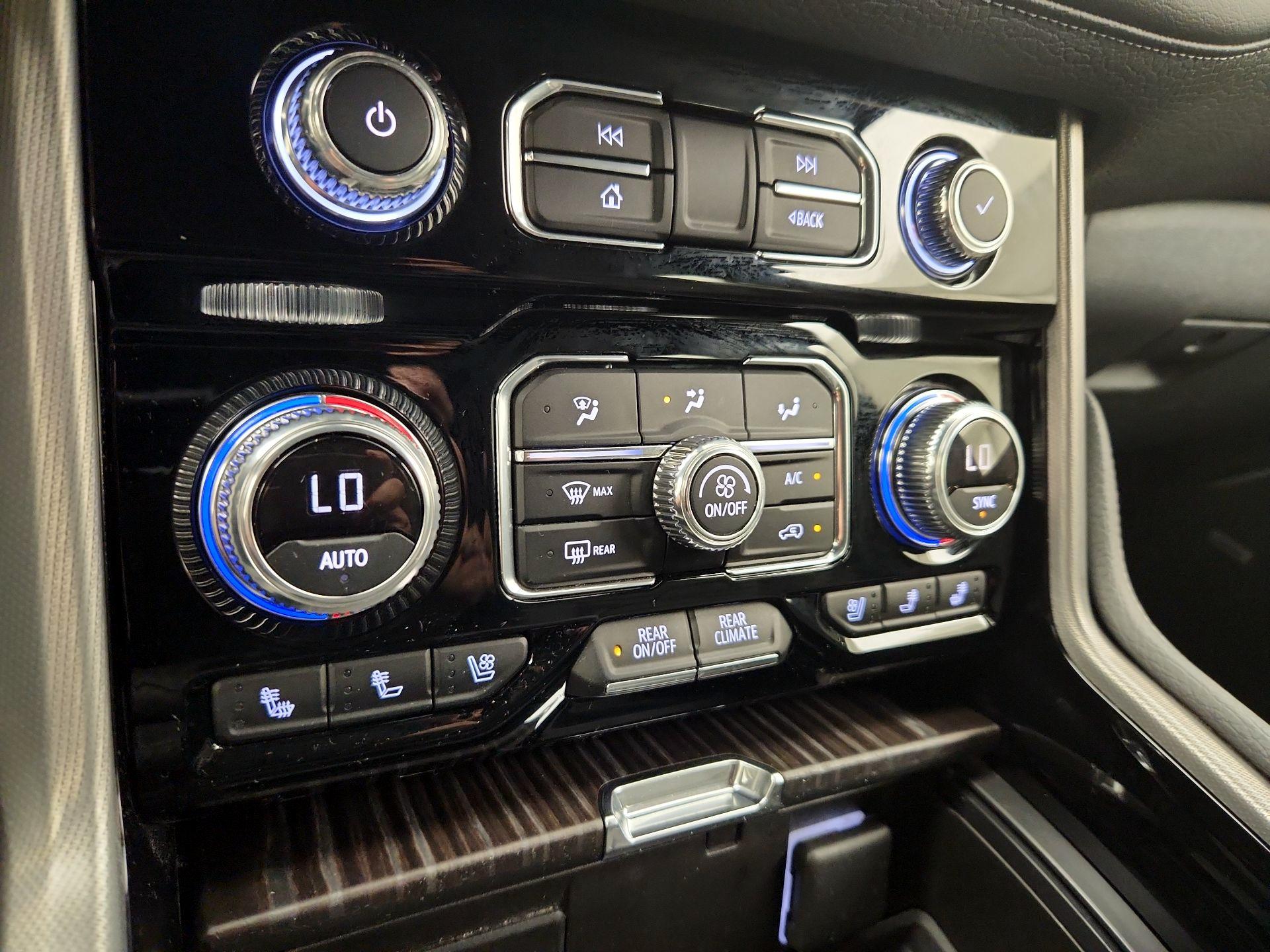 Thumbnail: 2021 GMC Yukon - 17