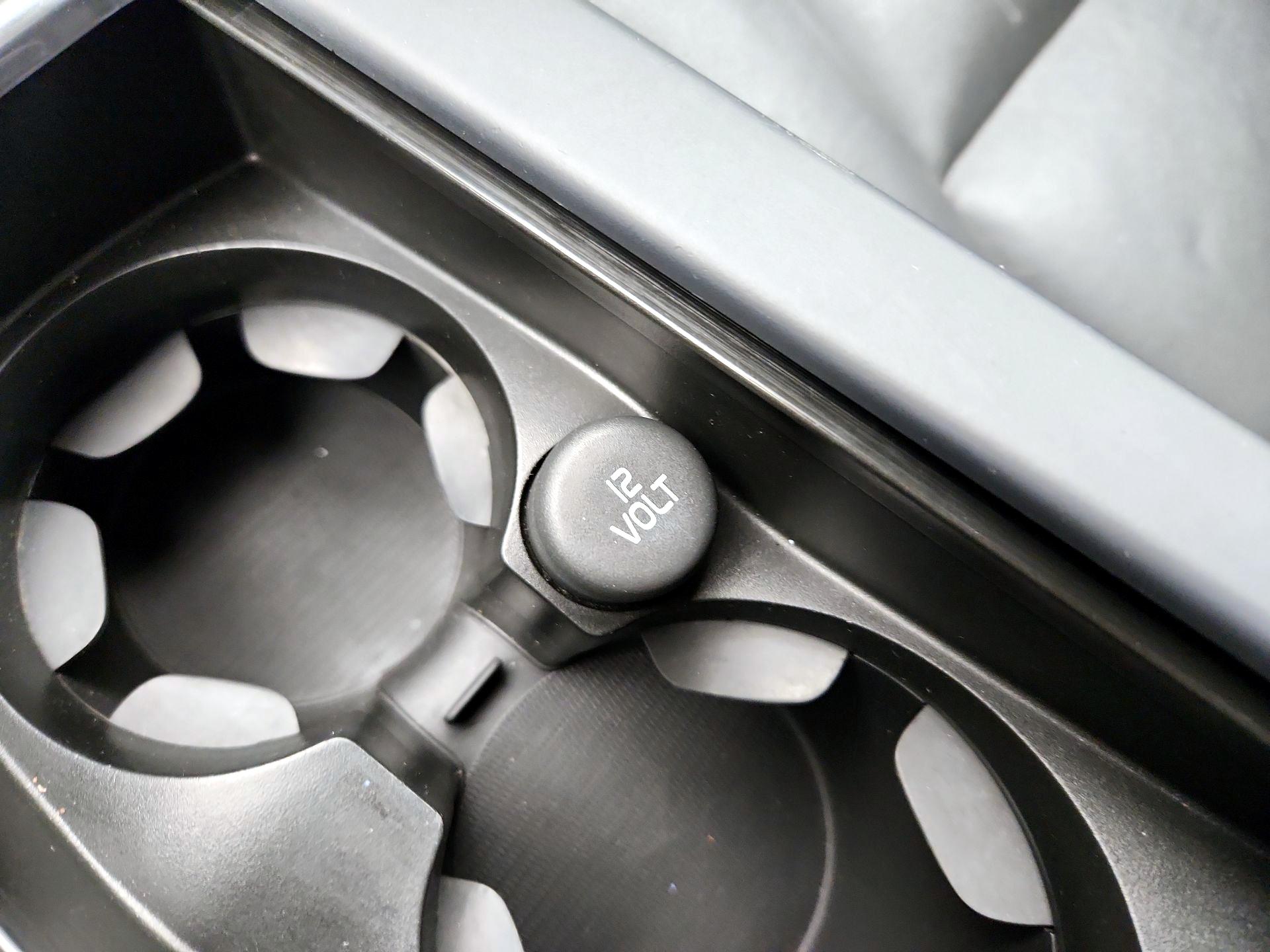 Thumbnail: 2015 Volvo V60 - 19