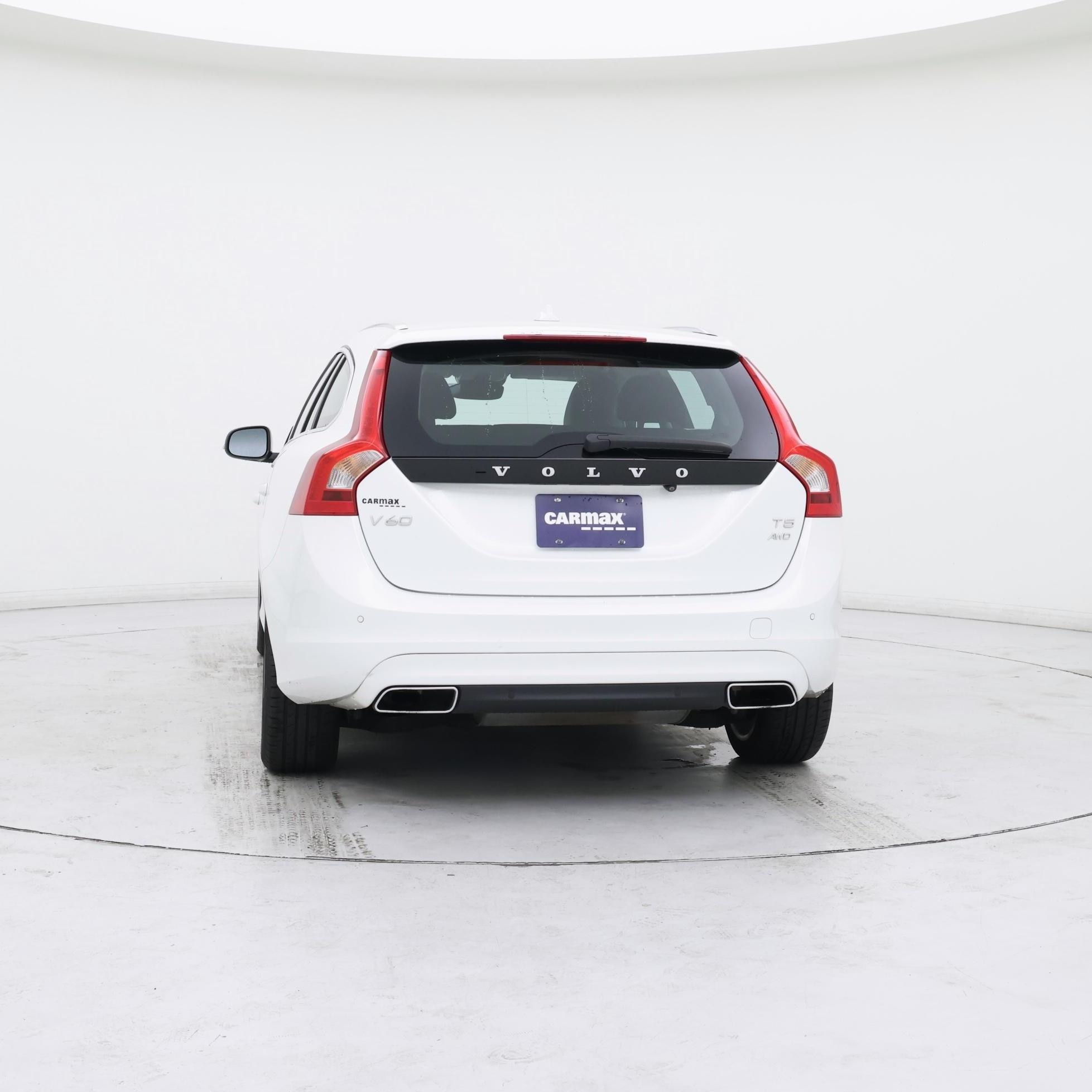 Thumbnail: 2015 Volvo V60 - 6