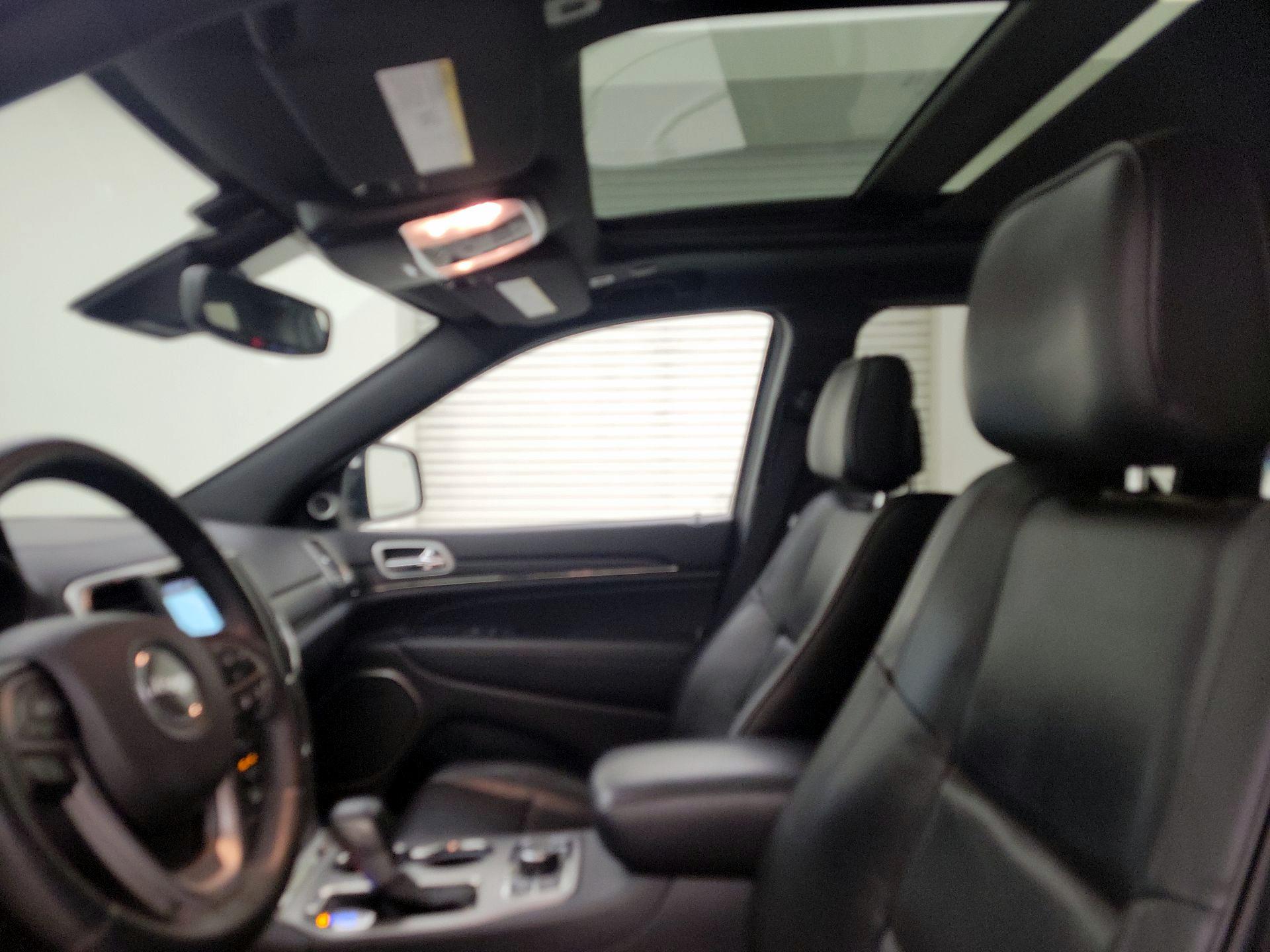 Thumbnail: 2018 Jeep Grand Cherokee - 20