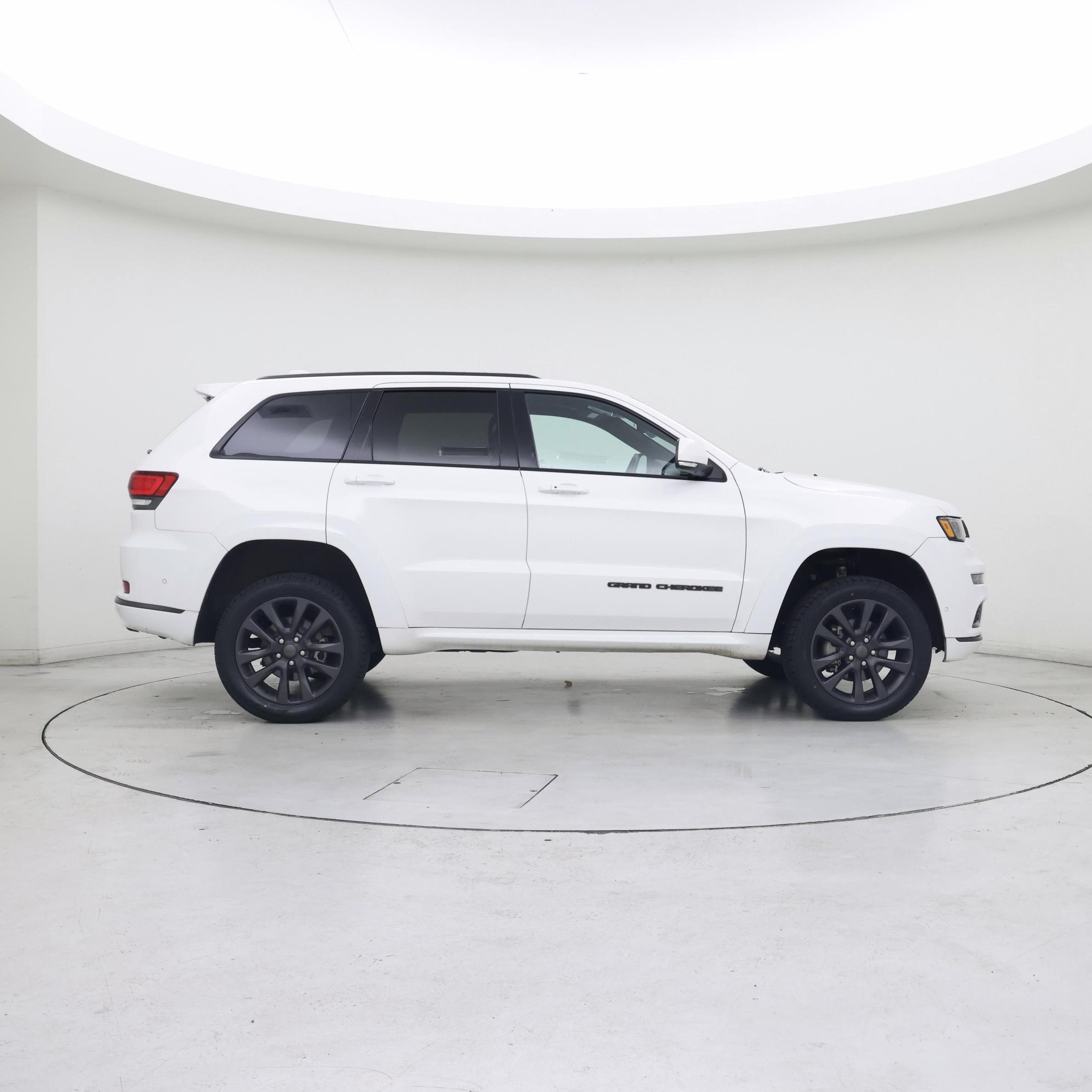 Thumbnail: 2018 Jeep Grand Cherokee - 7