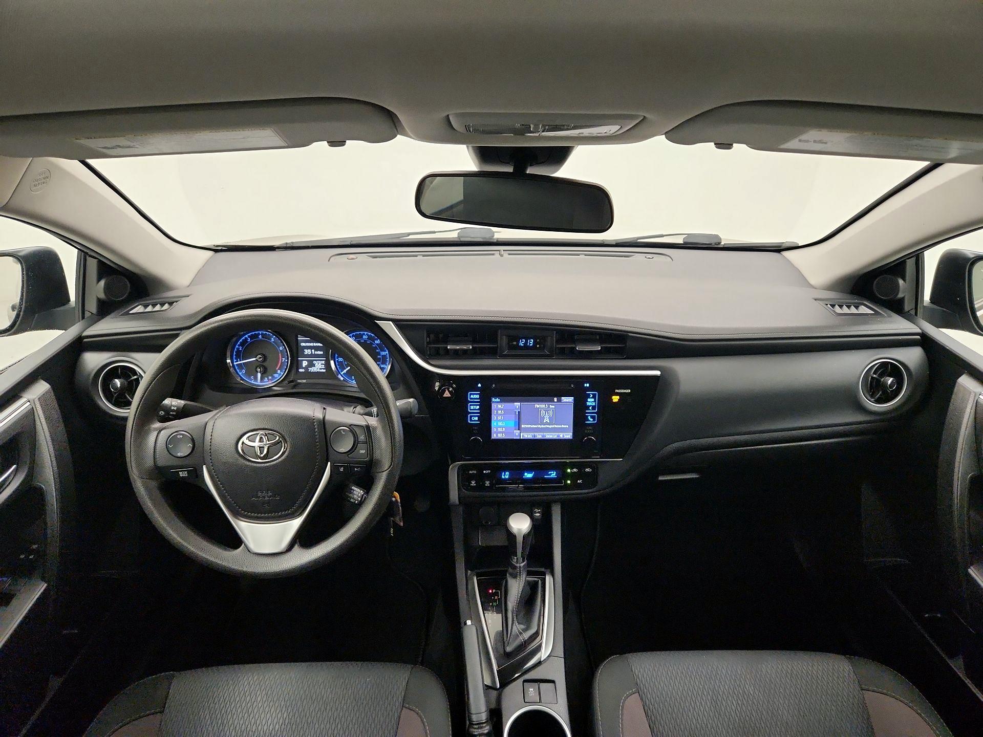 Thumbnail: 2017 Toyota Corolla - 9