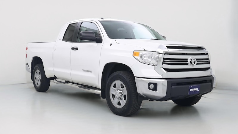 2017 Toyota Tundra SR5 Hero Image