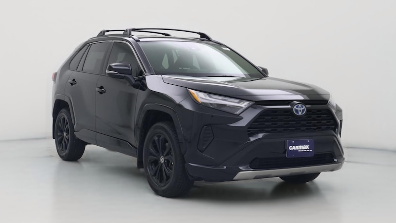 2022 Toyota RAV4 SE Hero Image