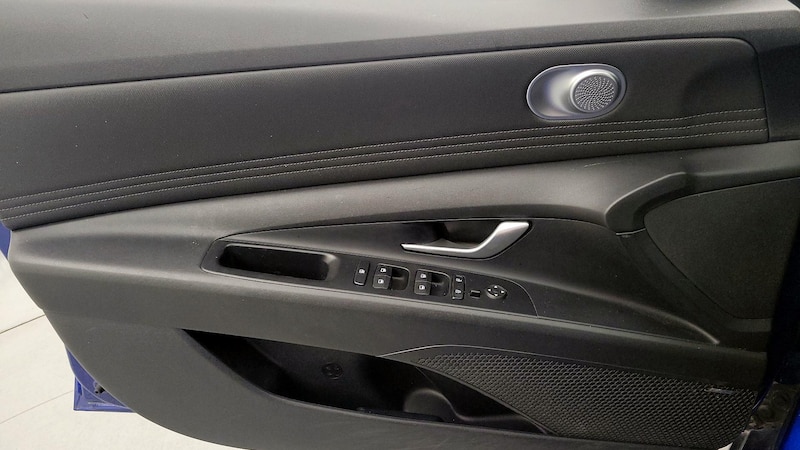 2021 Hyundai Elantra Limited Edition 12