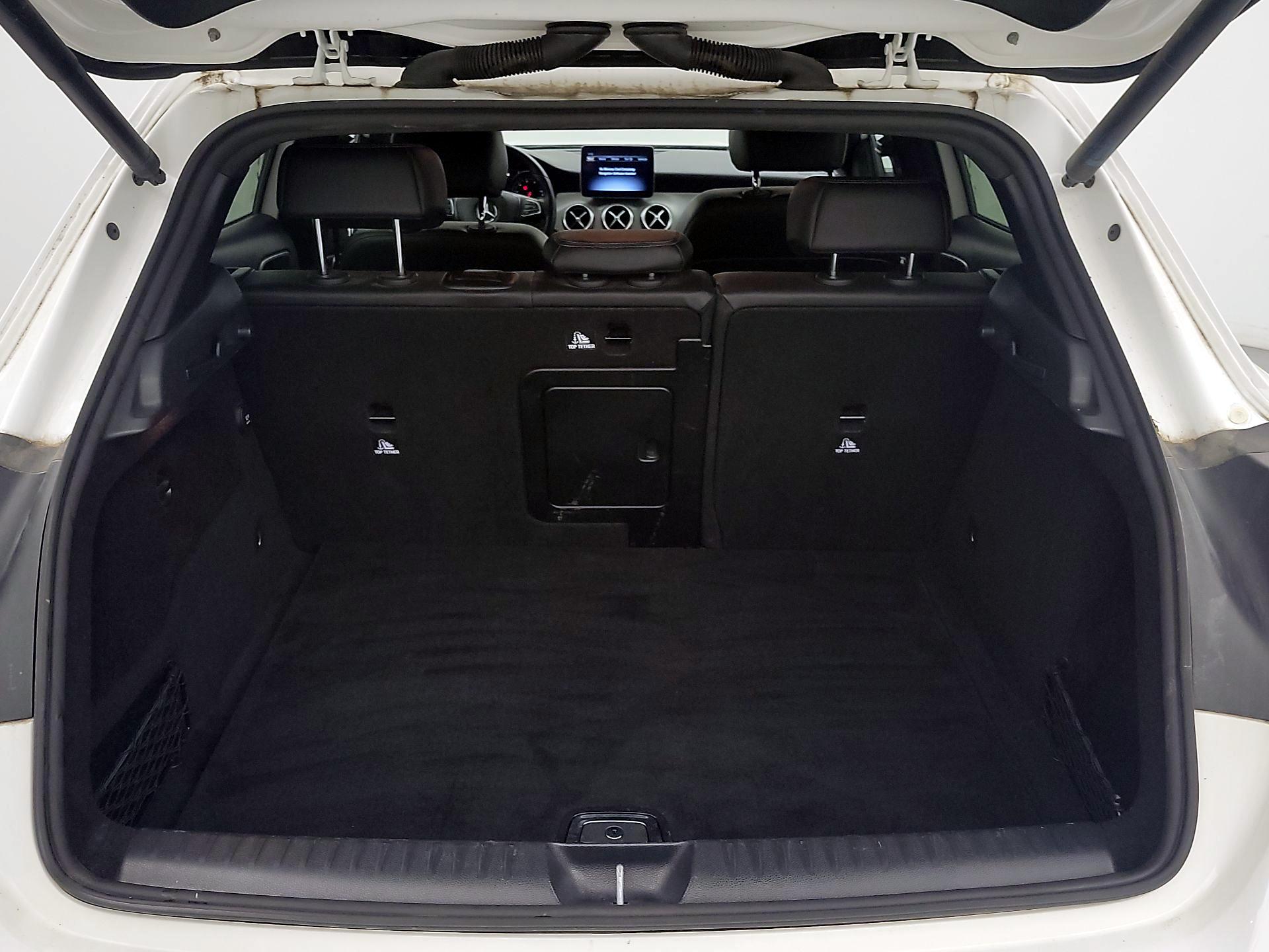 Thumbnail: 2019 Mercedes-Benz GLA - 20