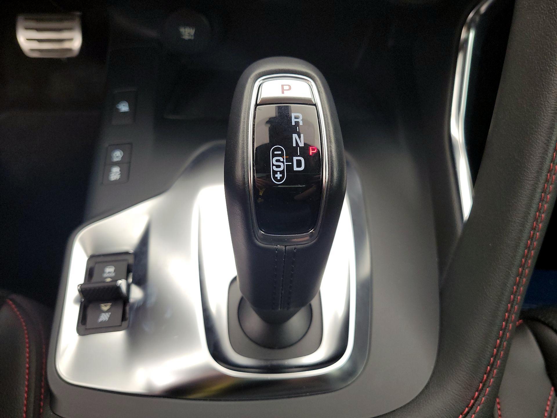 Thumbnail: 2020 Jaguar E-Pace - 18