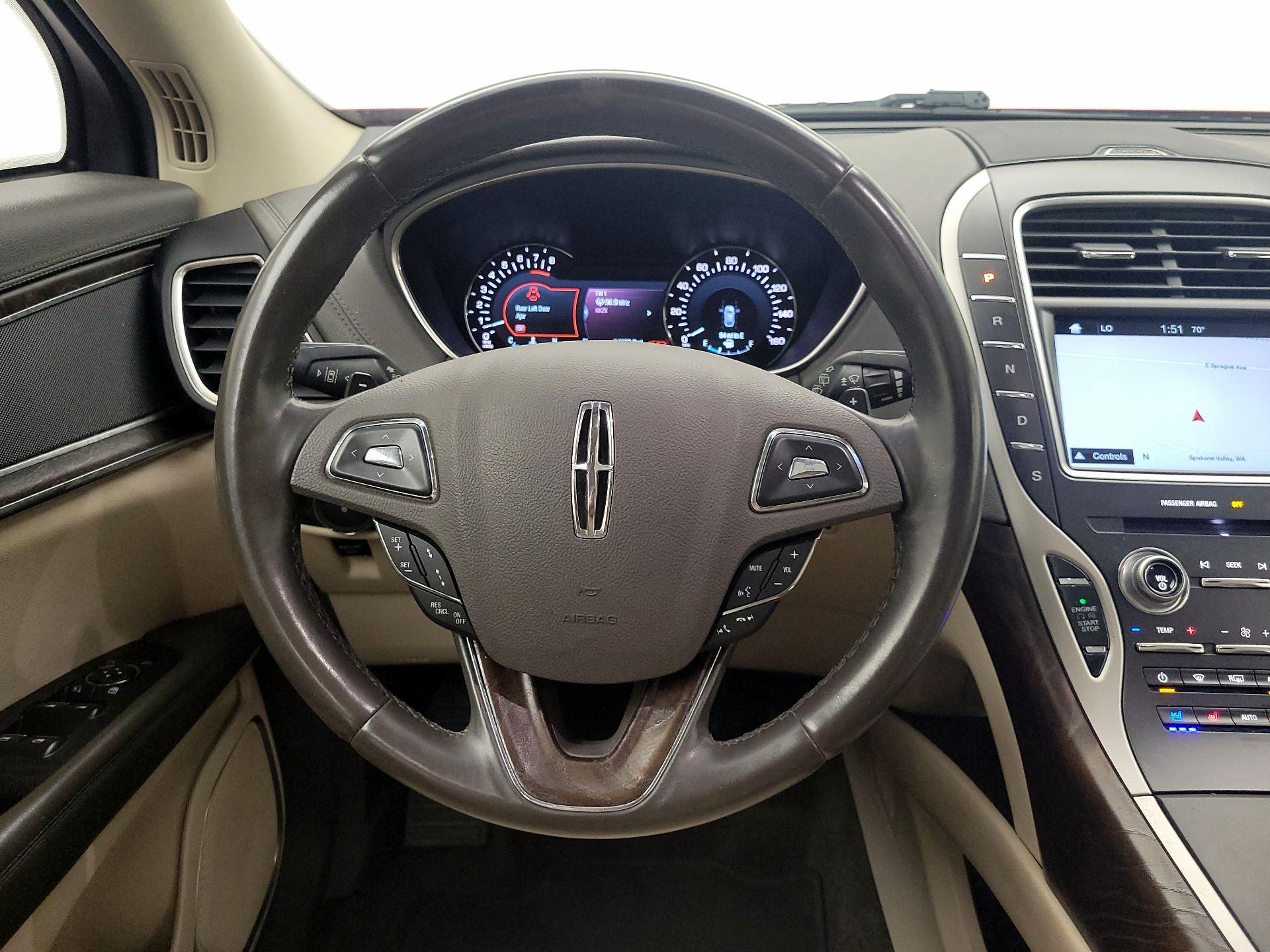 Thumbnail: 2016 Lincoln MKX - 10