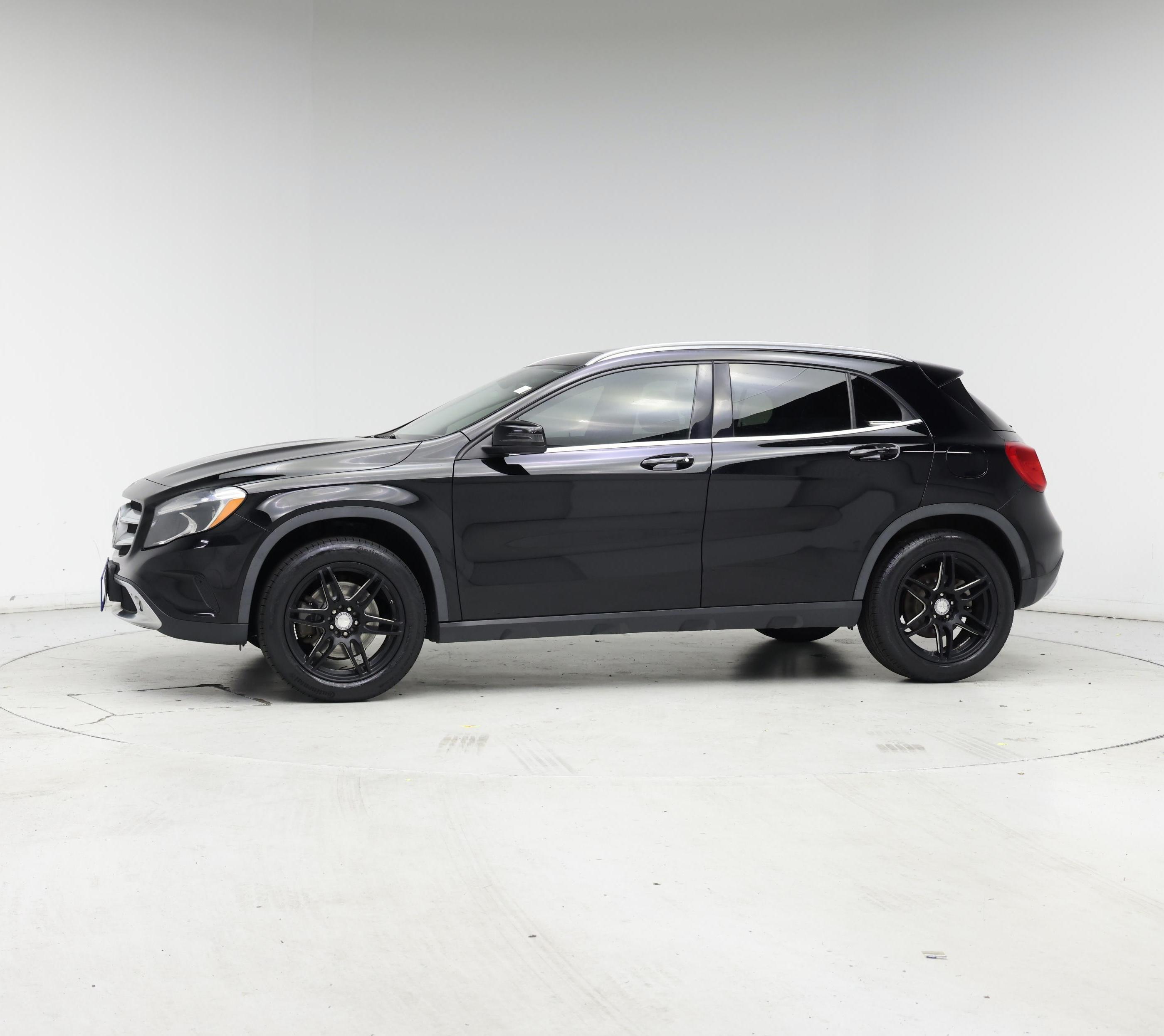 Thumbnail: 2015 Mercedes-Benz GLA - 3