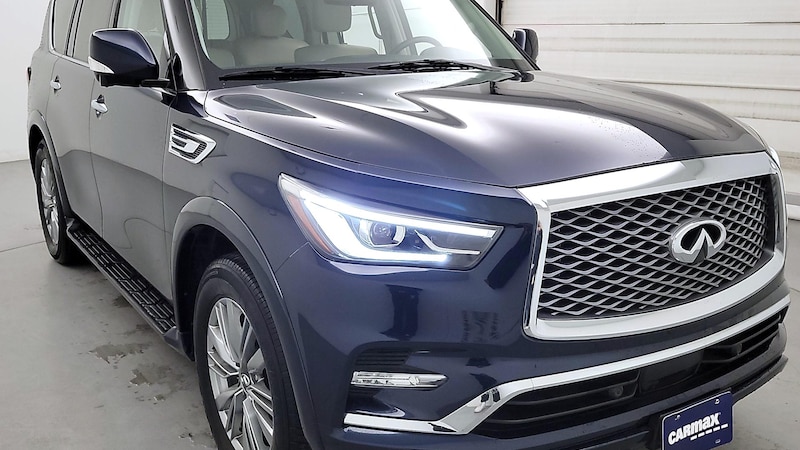 2021 INFINITI QX80 Luxe Hero Image