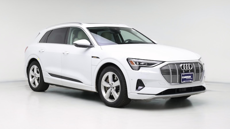 2019 Audi e-tron Prestige Hero Image