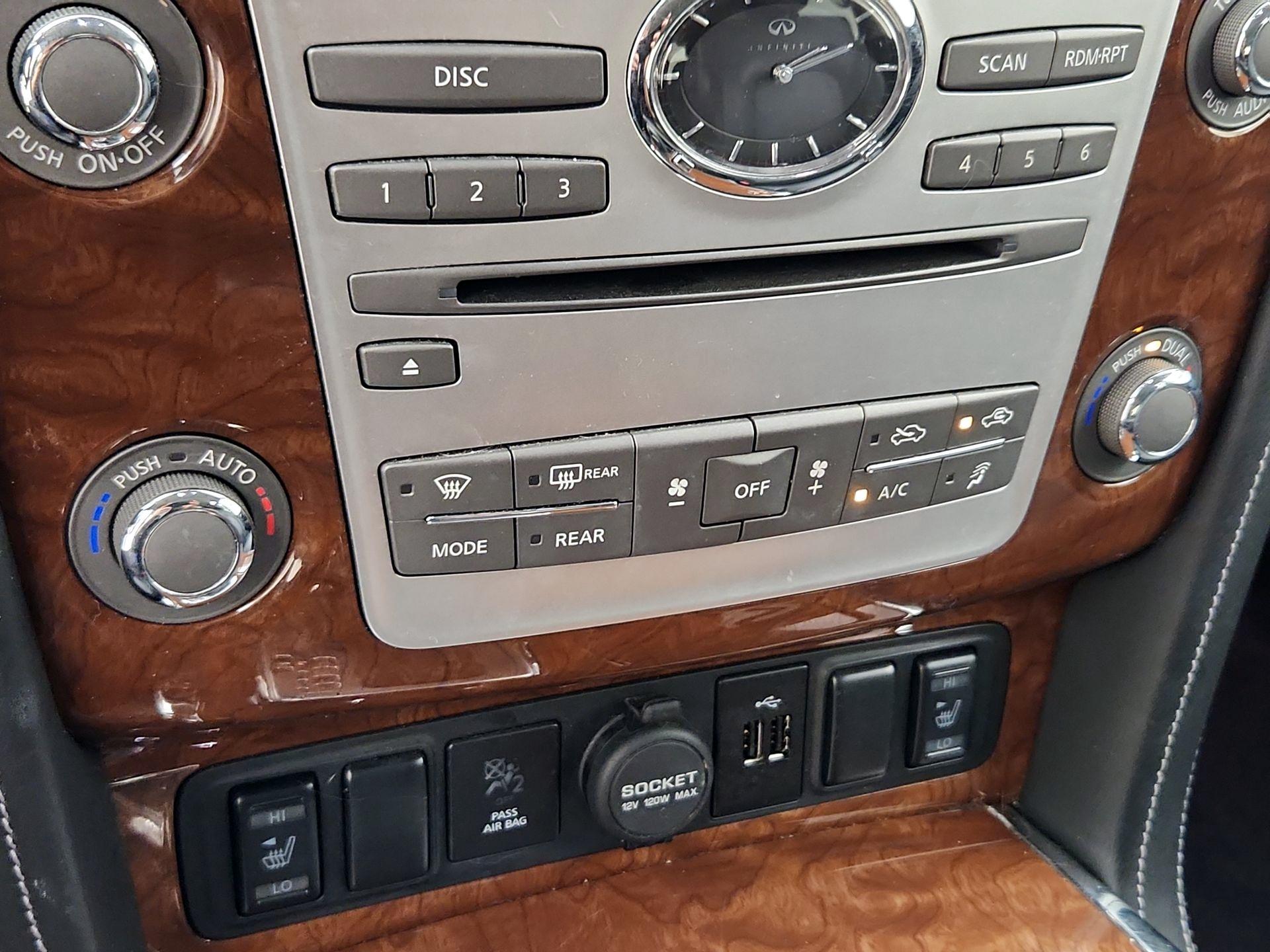 Thumbnail: 2019 INFINITI QX80 - 17