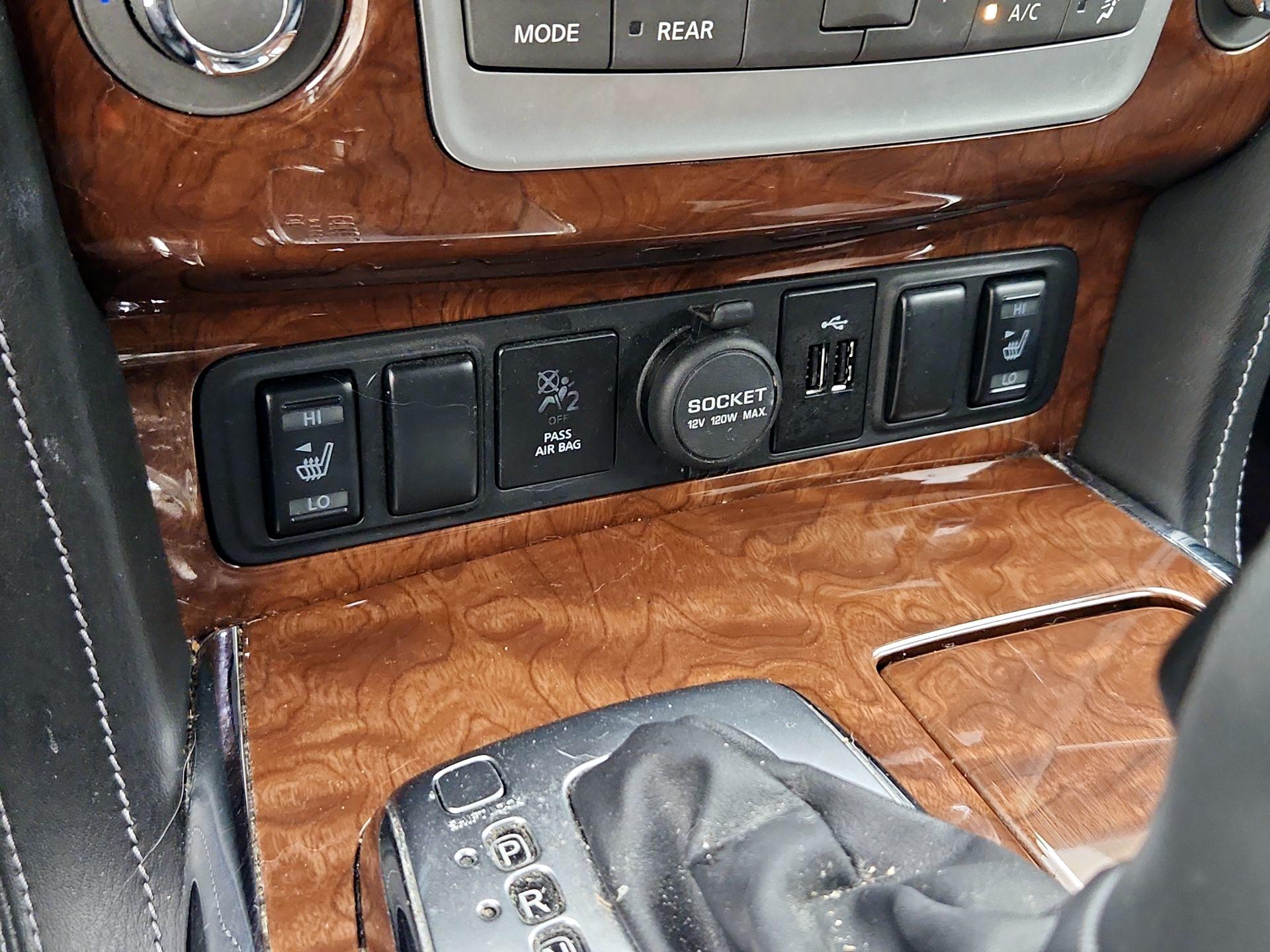 Thumbnail: 2019 INFINITI QX80 - 19