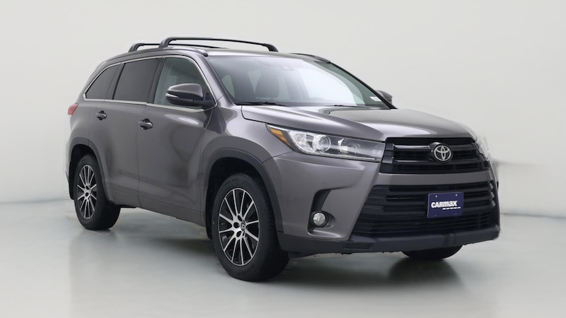2018 Toyota Highlander SE Hero Image
