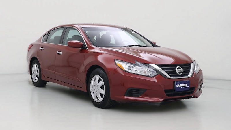 2016 Nissan Altima S Hero Image