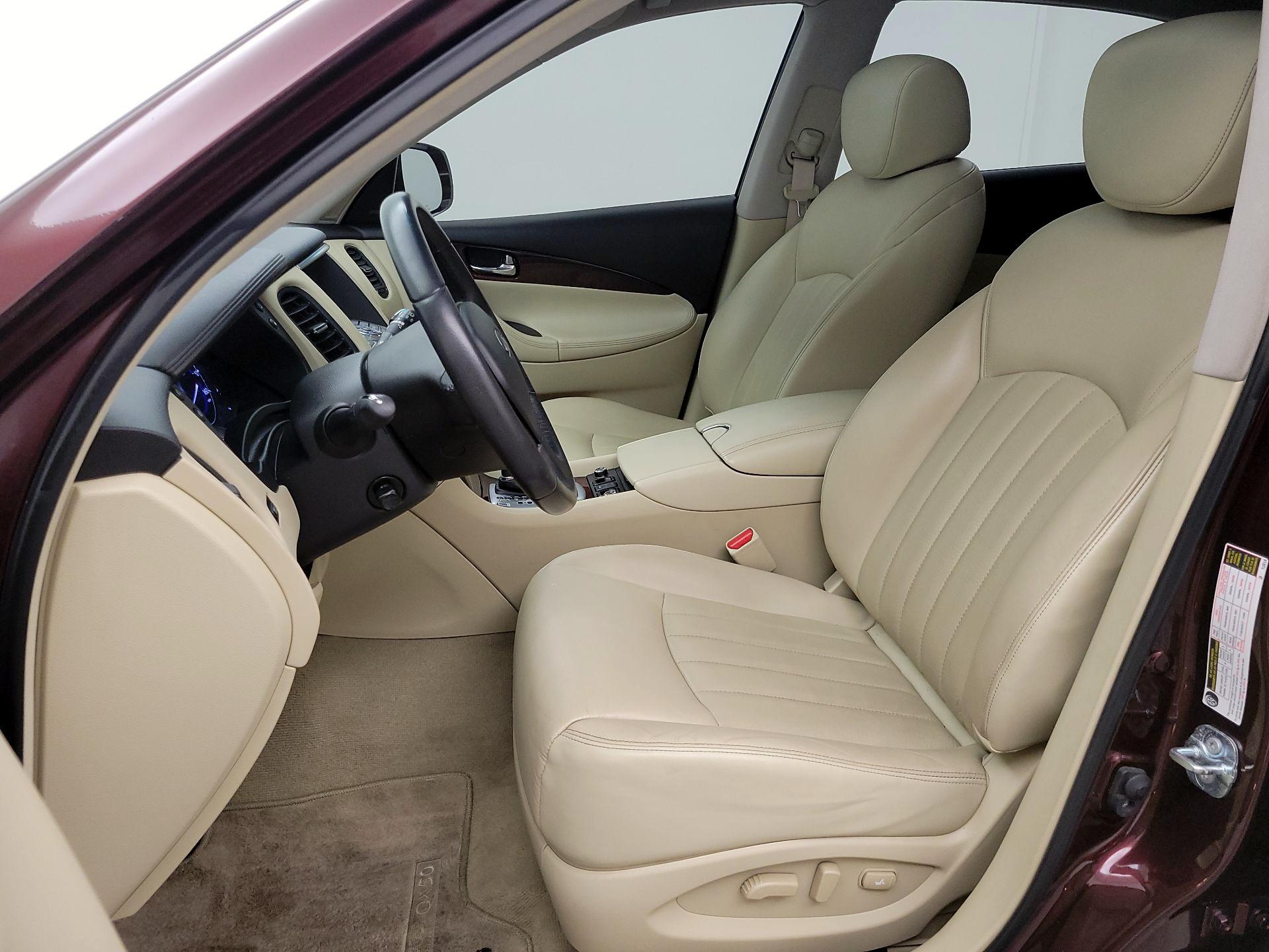Thumbnail: 2017 INFINITI QX50 - 11