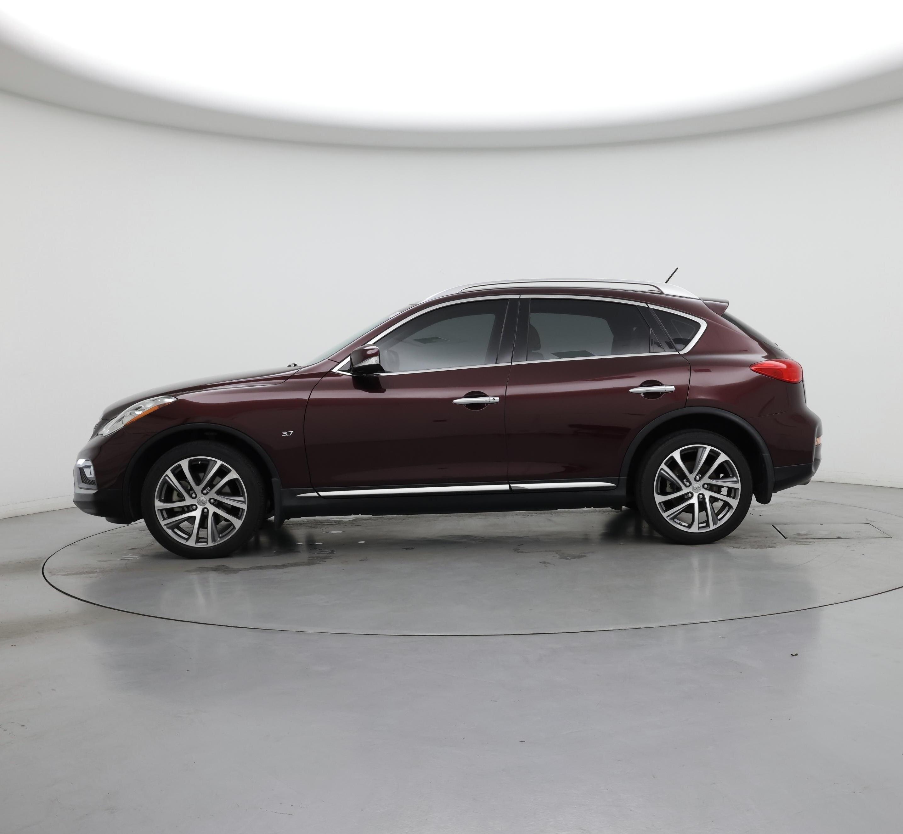 Thumbnail: 2017 INFINITI QX50 - 3