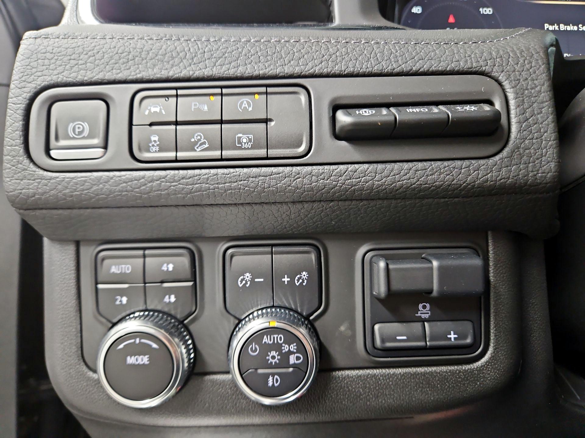 Thumbnail: 2024 GMC Yukon XL - 13