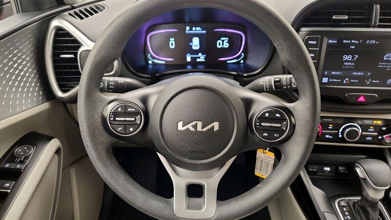 2023 Kia Soul LX 10