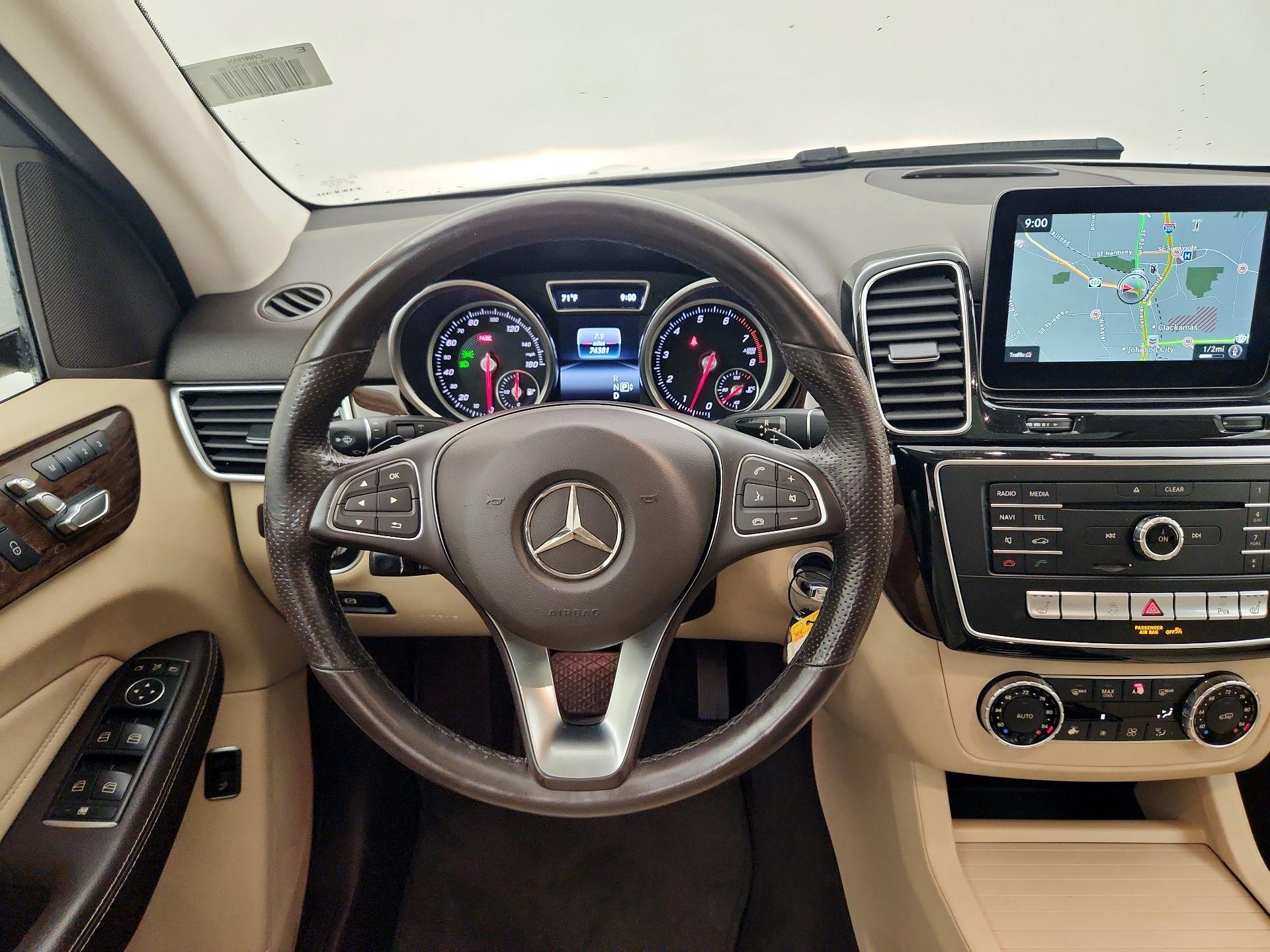 Thumbnail: 2016 Mercedes-Benz GLE - 10