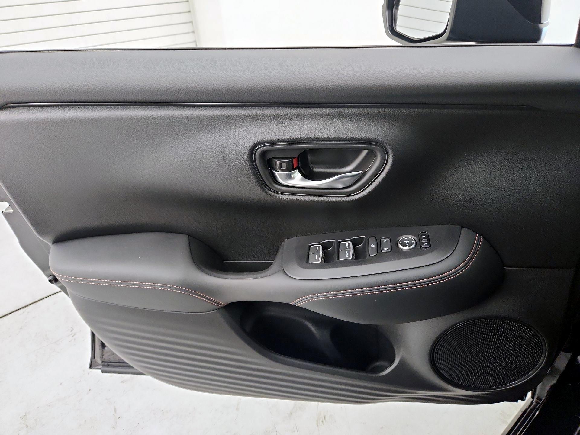 Thumbnail: 2025 Honda HR-V - 12