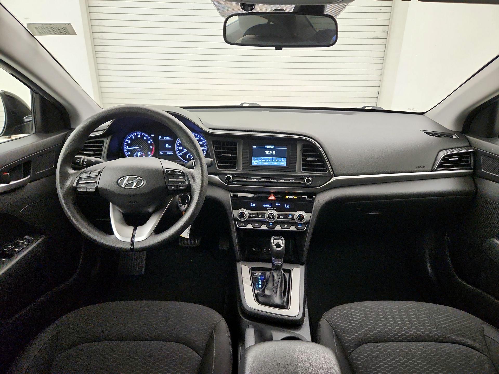 Thumbnail: 2020 Hyundai Elantra - 9