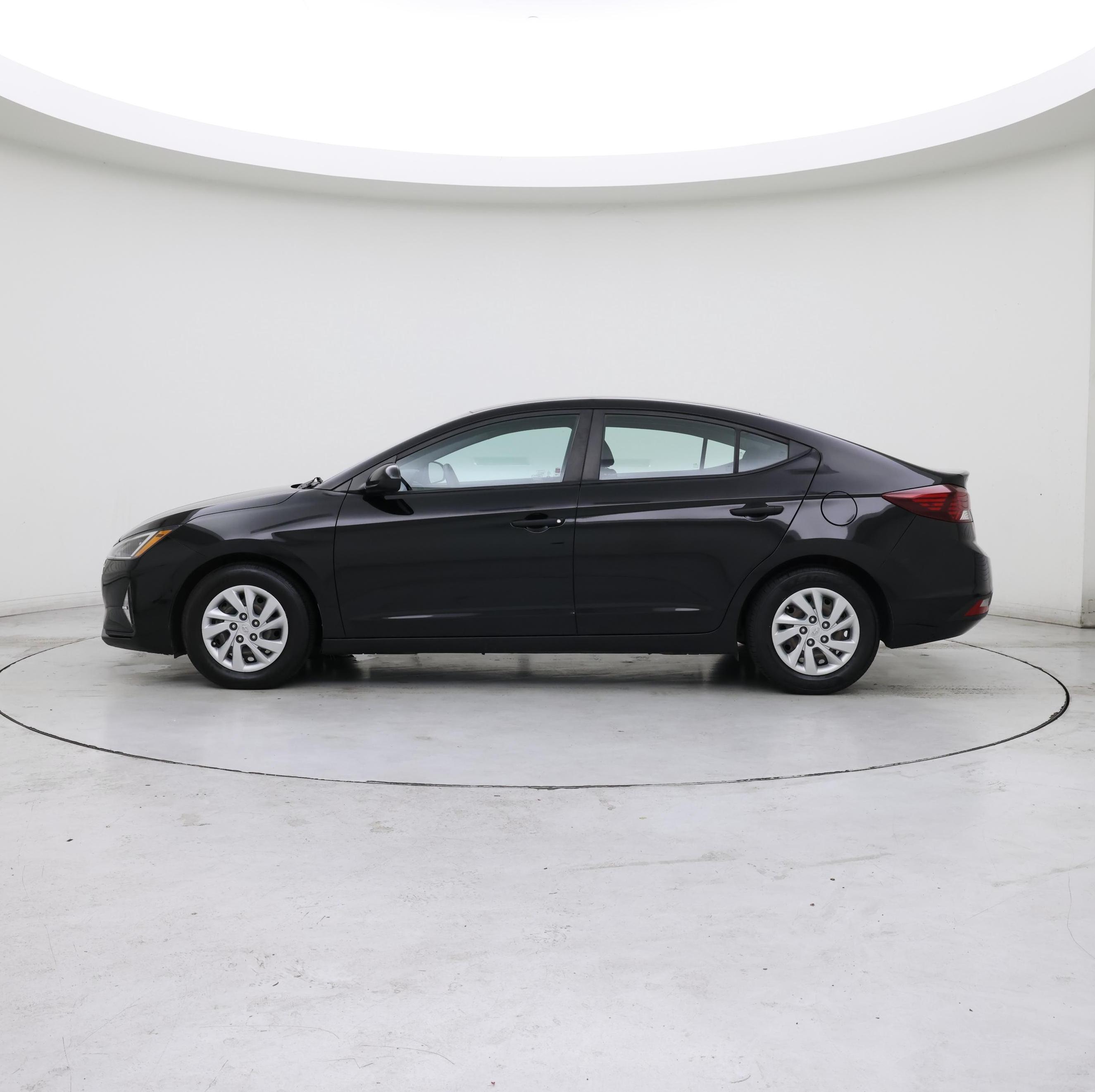 Thumbnail: 2020 Hyundai Elantra - 3