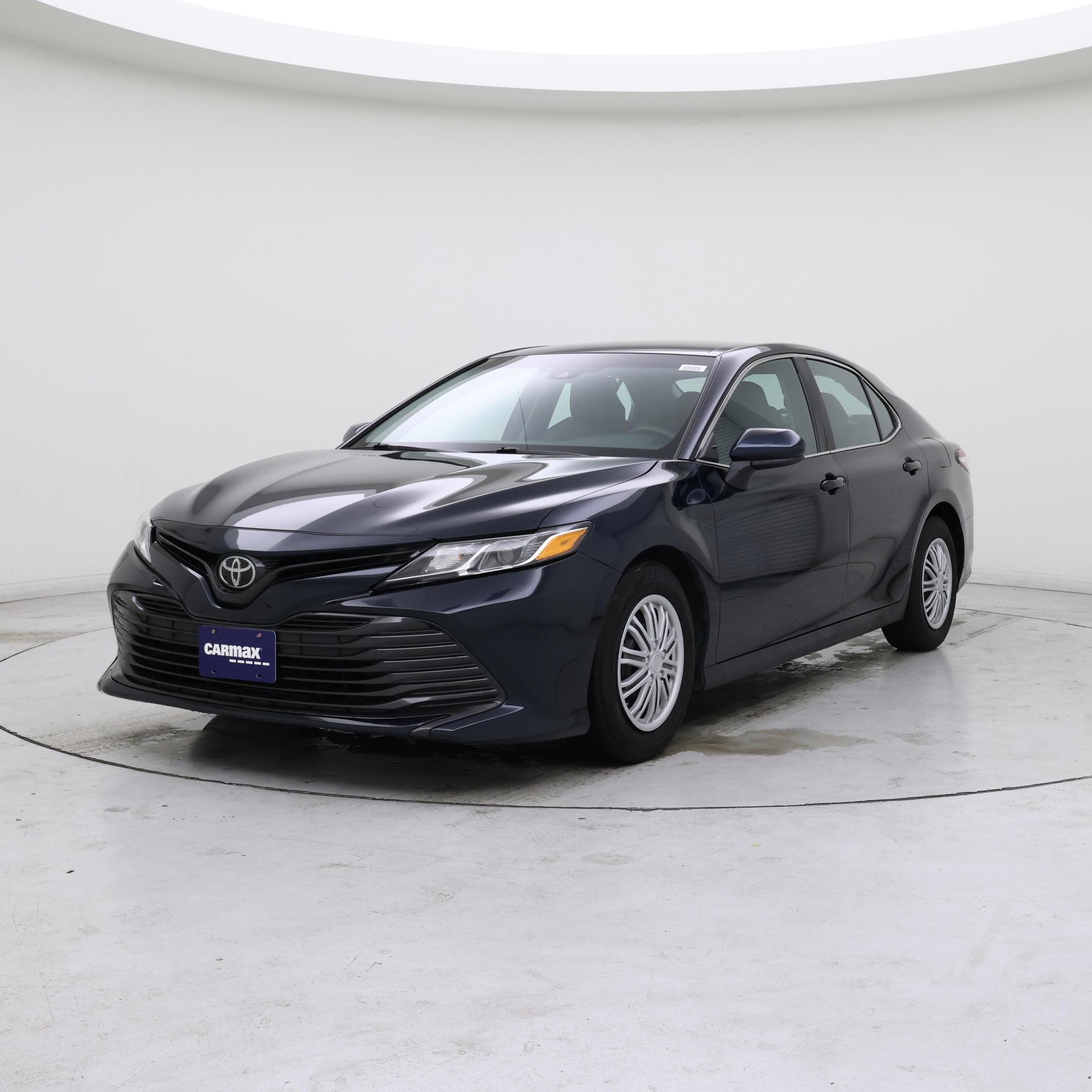 Thumbnail: 2018 Toyota Camry - 4