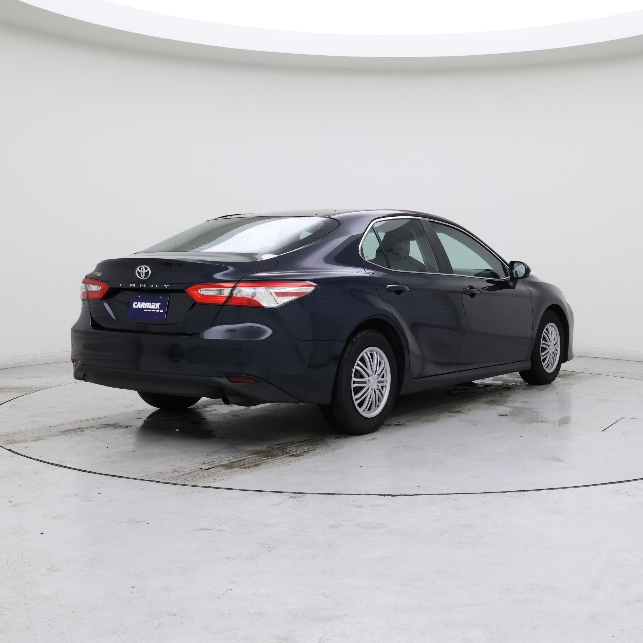 Thumbnail: 2018 Toyota Camry - 8