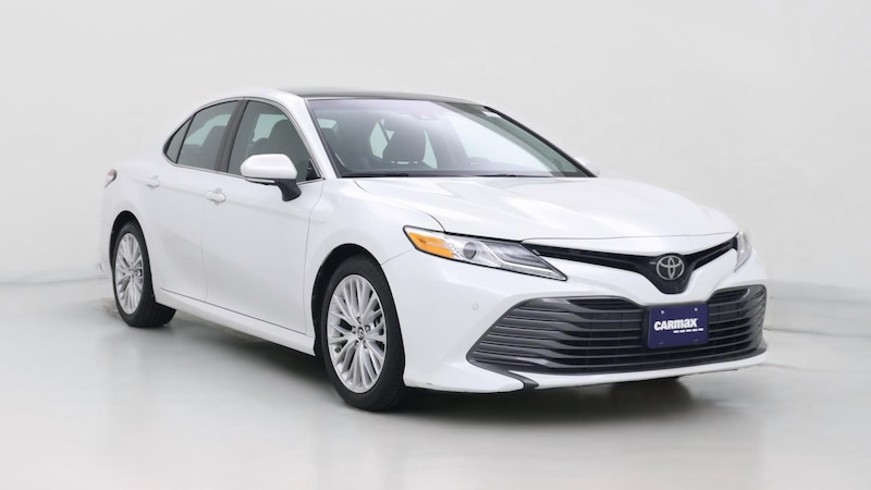 2018 Toyota Camry XLE Hero Image