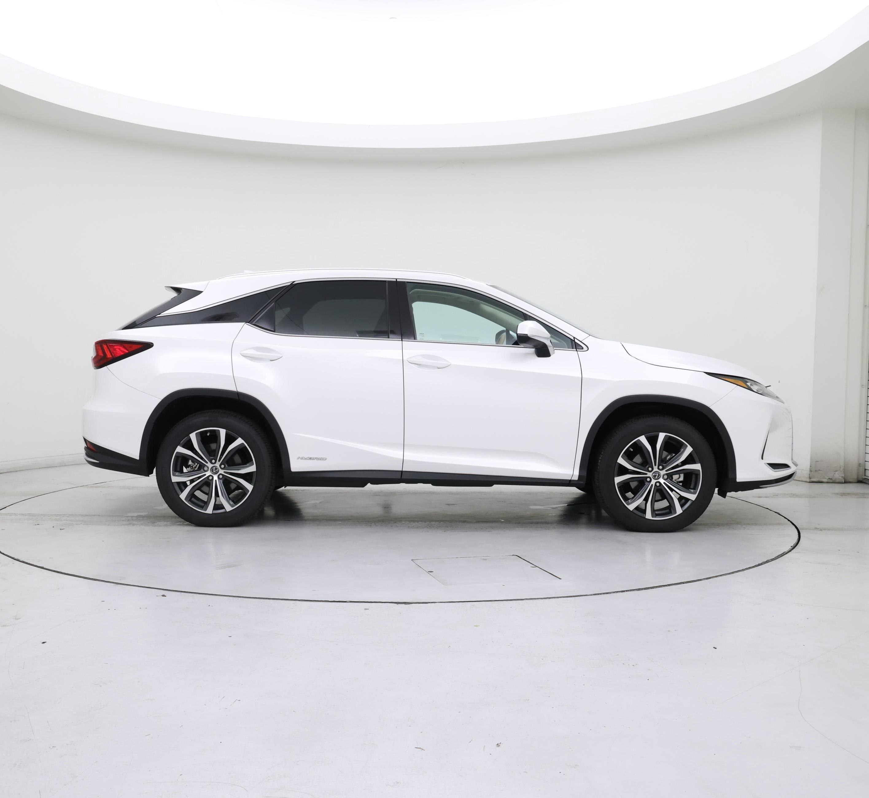 Thumbnail: 2020 Lexus RX - 7