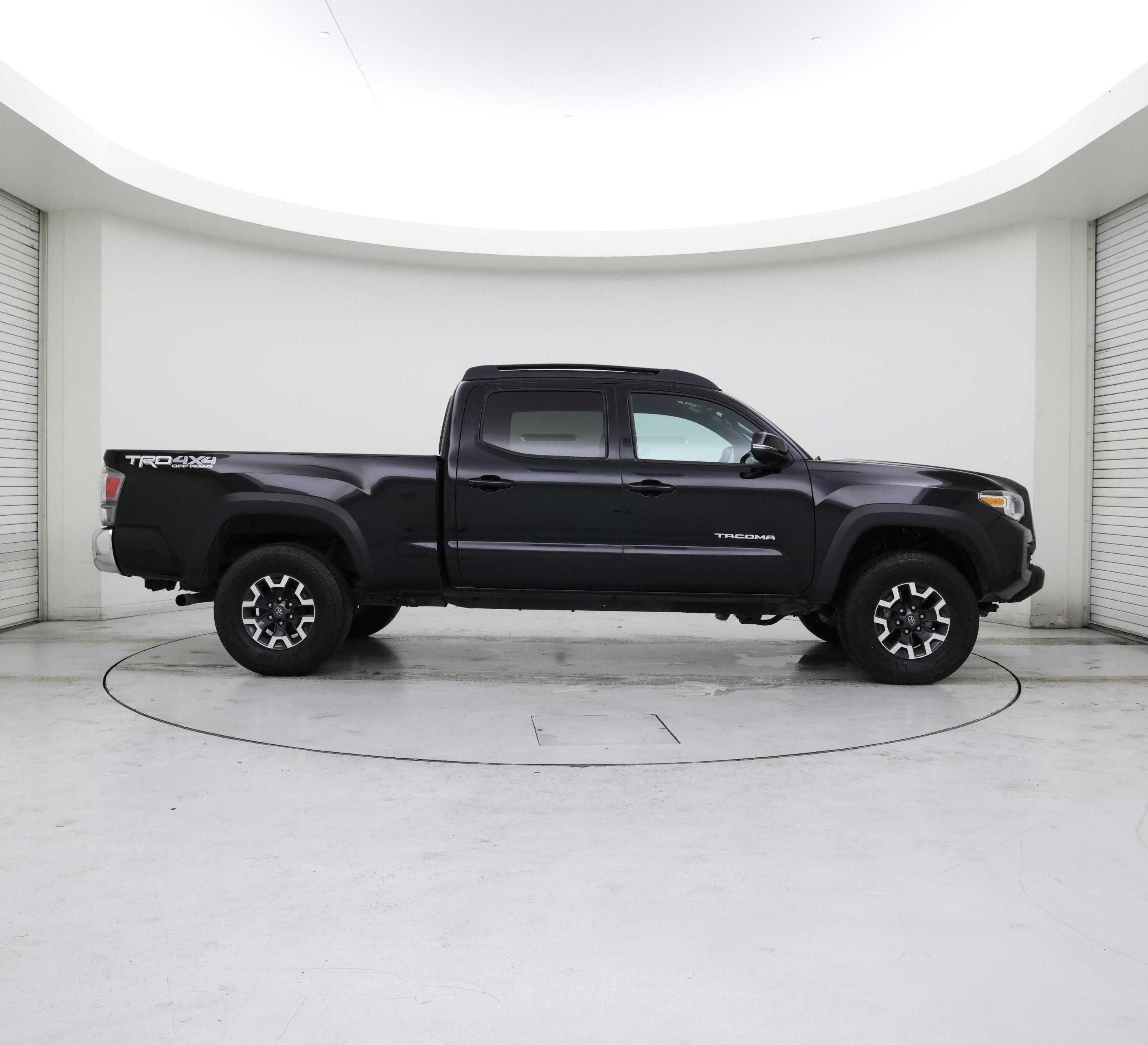 Thumbnail: 2022 Toyota Tacoma - 7