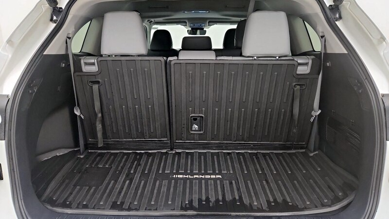 2020 Toyota Highlander XLE 23