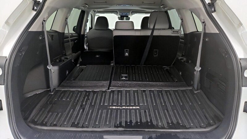 2020 Toyota Highlander XLE 24