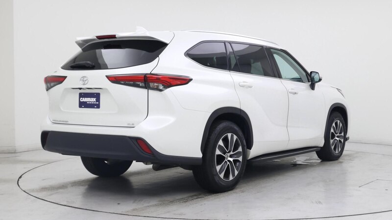 2020 Toyota Highlander XLE 8