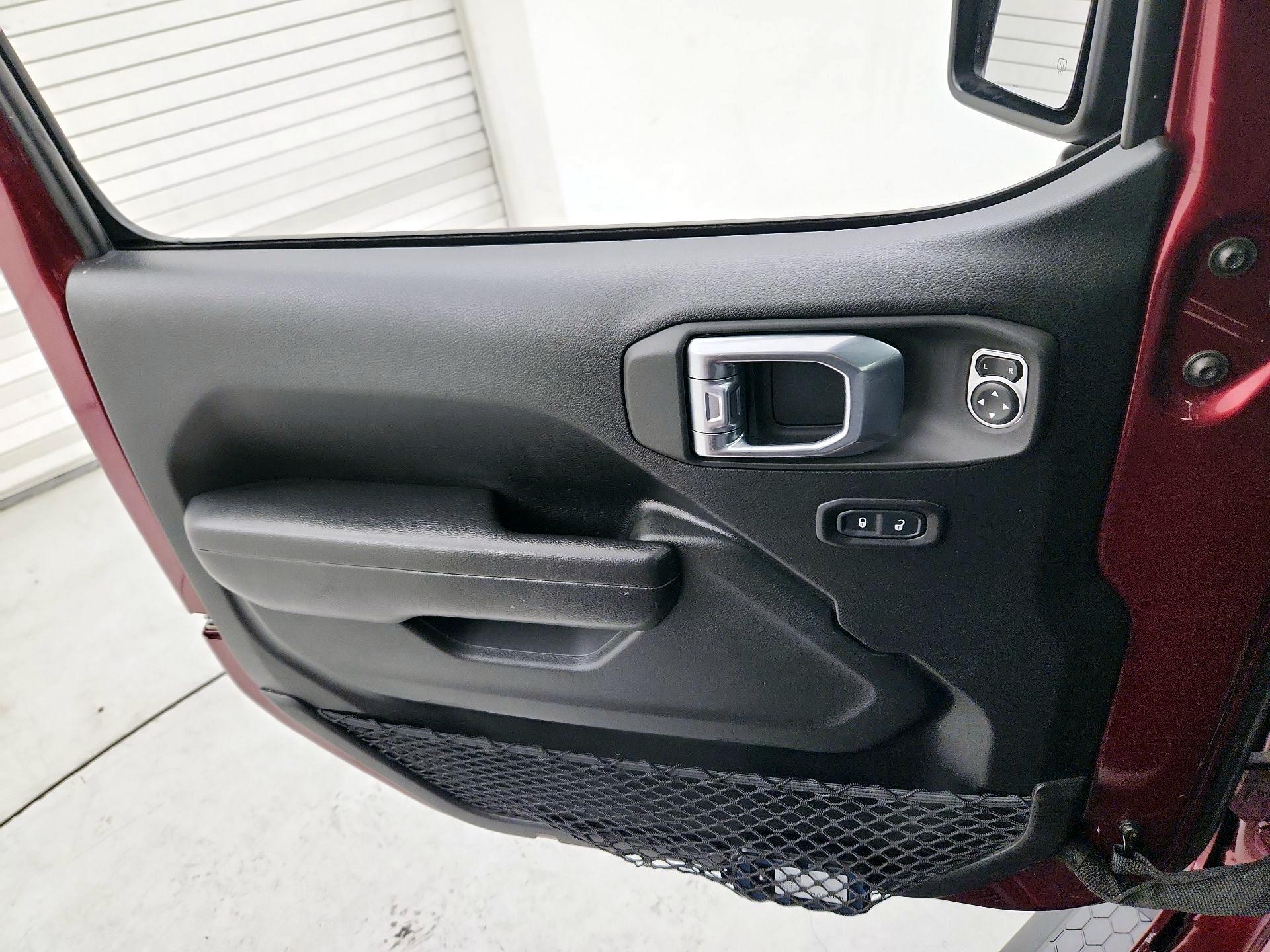 Thumbnail: 2021 Jeep Wrangler - 12