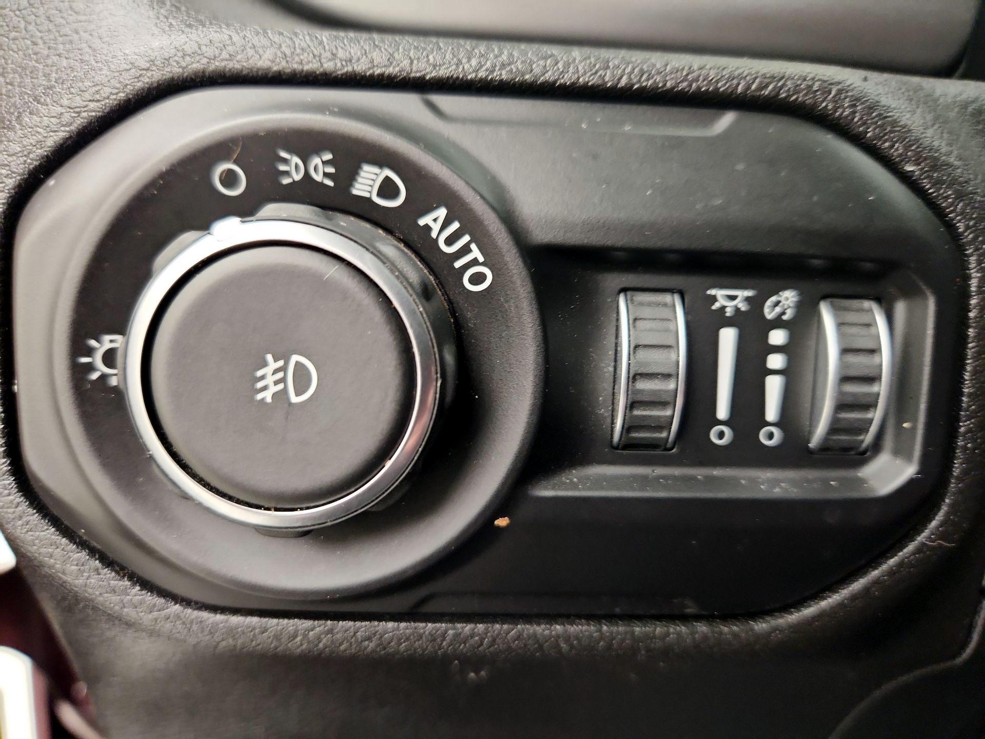 Thumbnail: 2021 Jeep Wrangler - 13