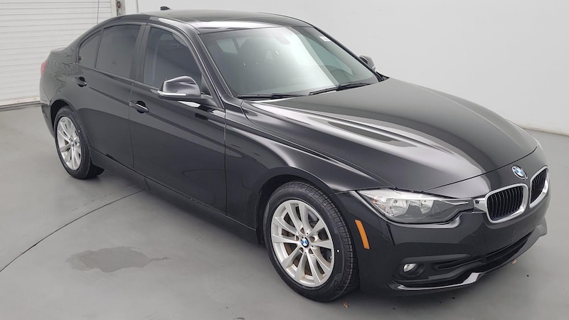 2016 BMW 3 Series 320i Hero Image