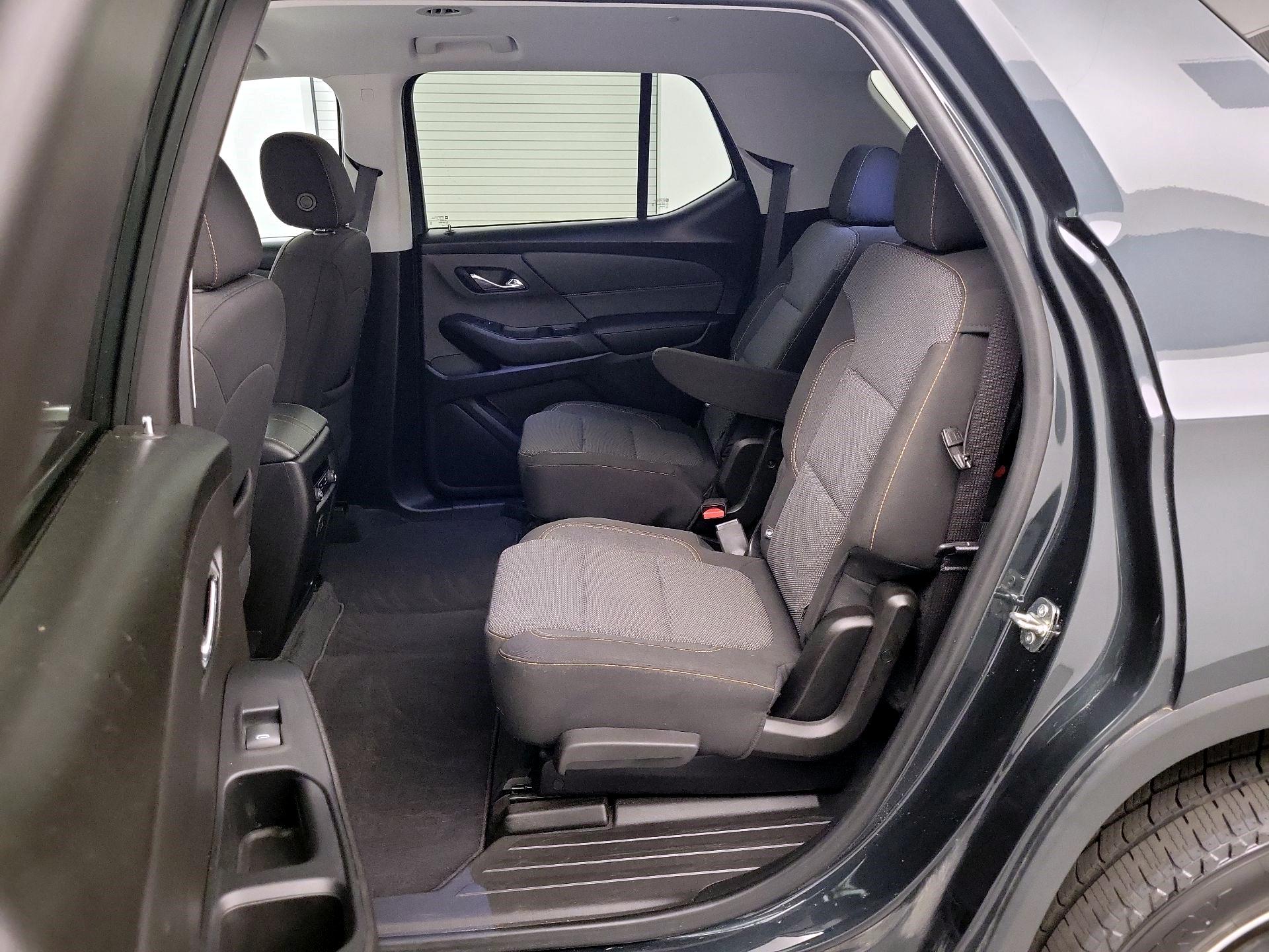 Thumbnail: 2021 Chevrolet Traverse - 19