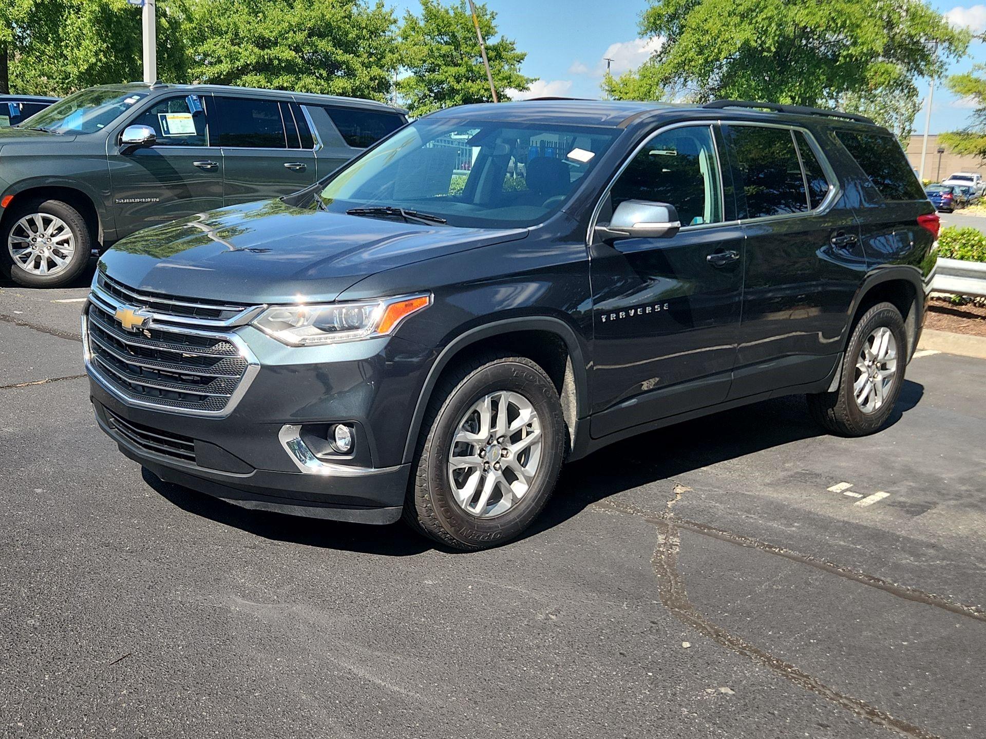 Thumbnail: 2021 Chevrolet Traverse - 3