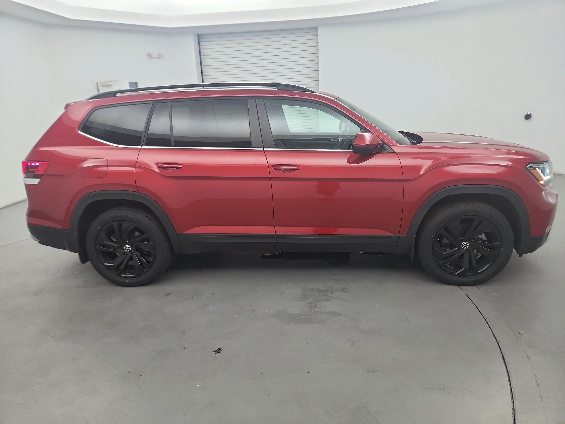 Thumbnail: 2023 Volkswagen Atlas - 4