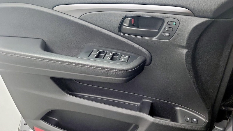 2023 Honda Passport EX-L 10