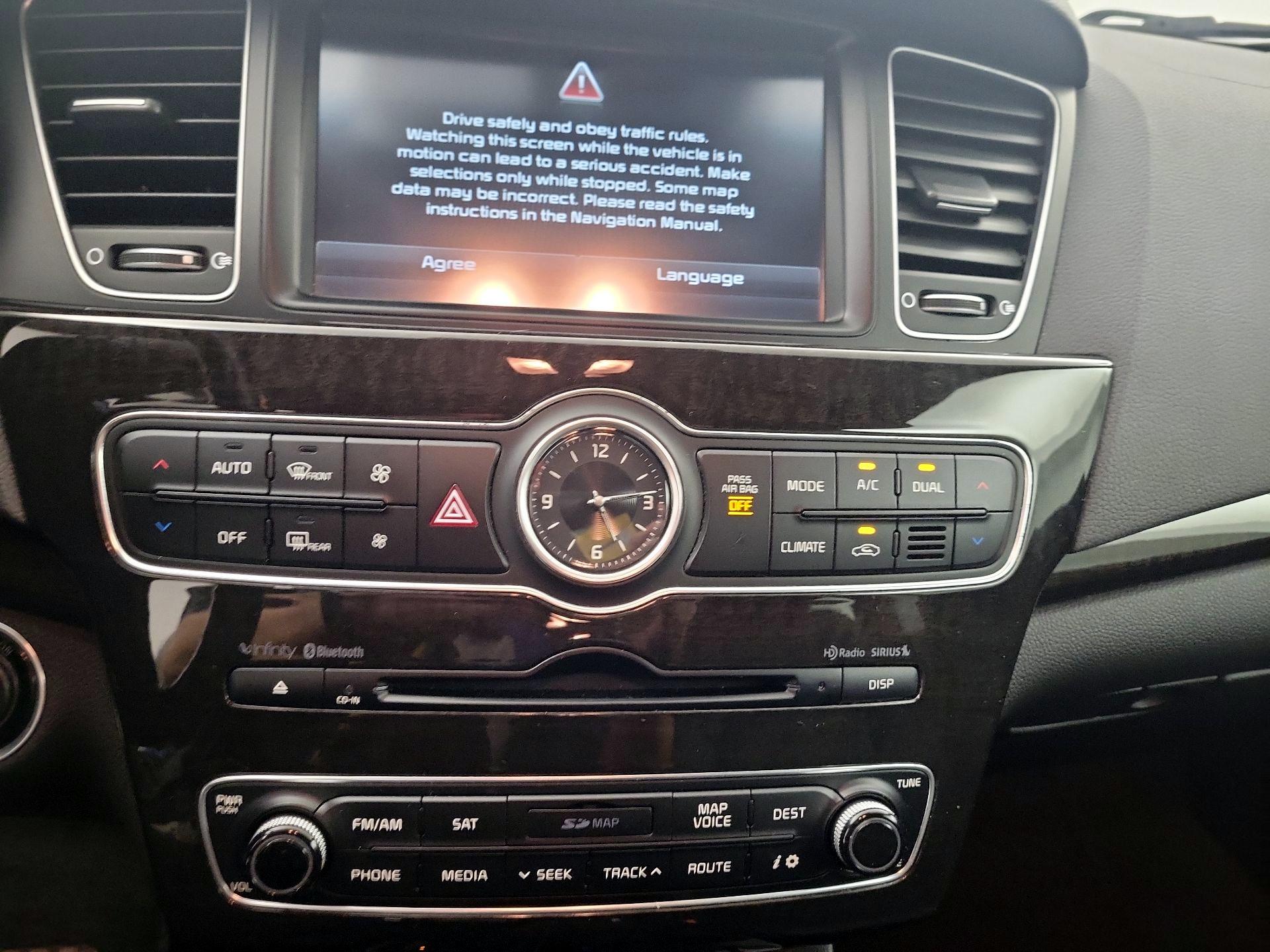 Thumbnail: 2014 Kia Cadenza - 16