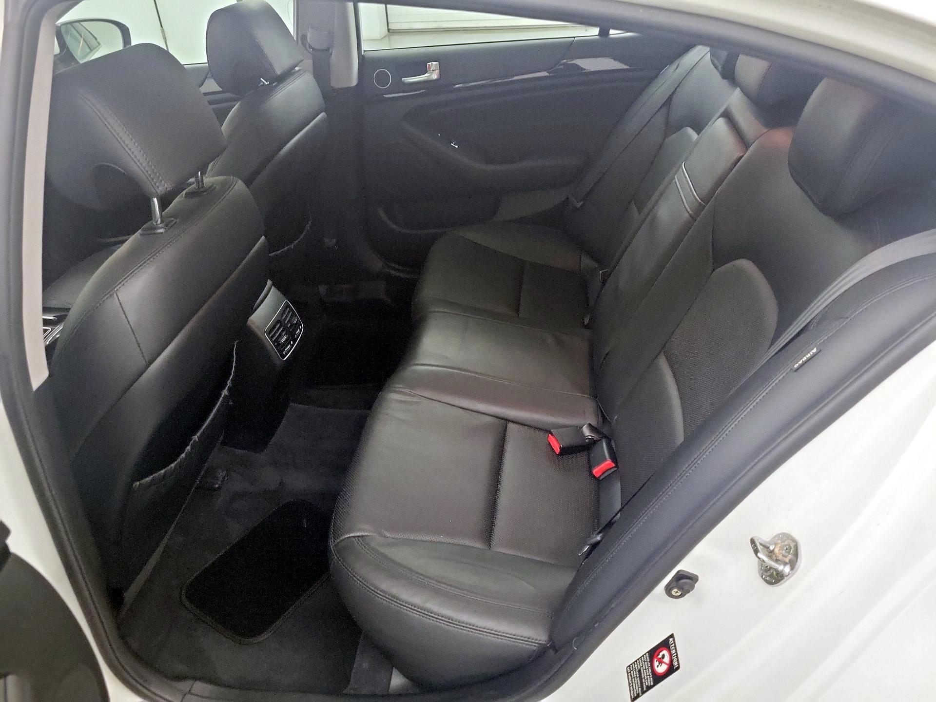 Thumbnail: 2014 Kia Cadenza - 20