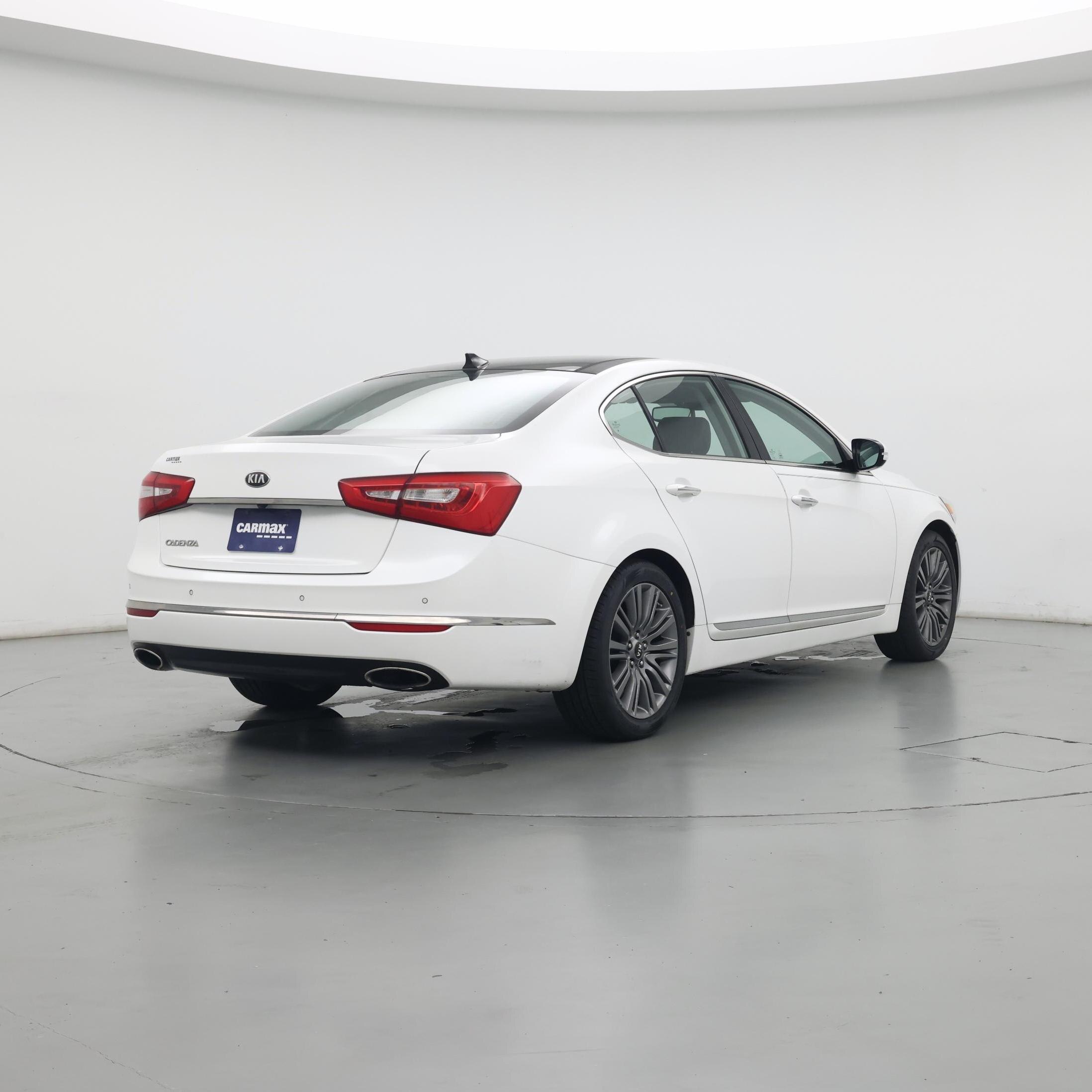 Thumbnail: 2014 Kia Cadenza - 8