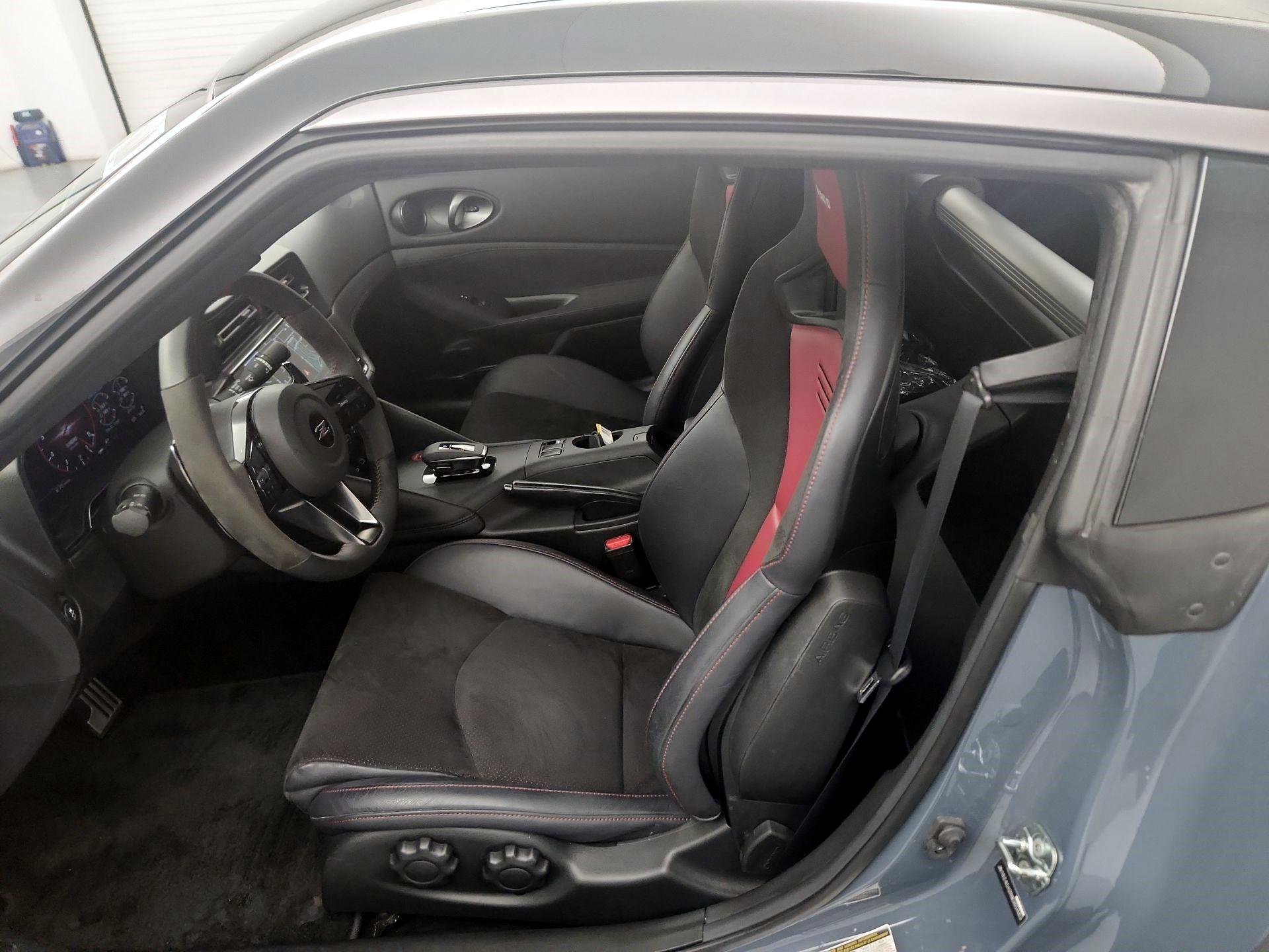 Thumbnail: 2024 Nissan Z - 9