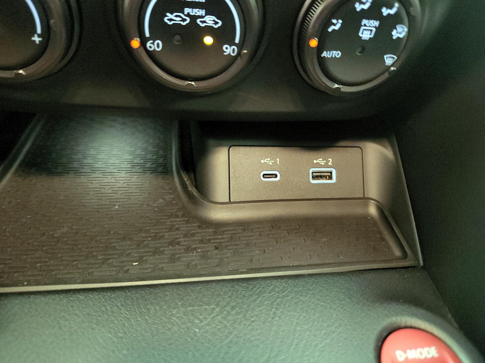 Thumbnail: 2024 Nissan Z - 17