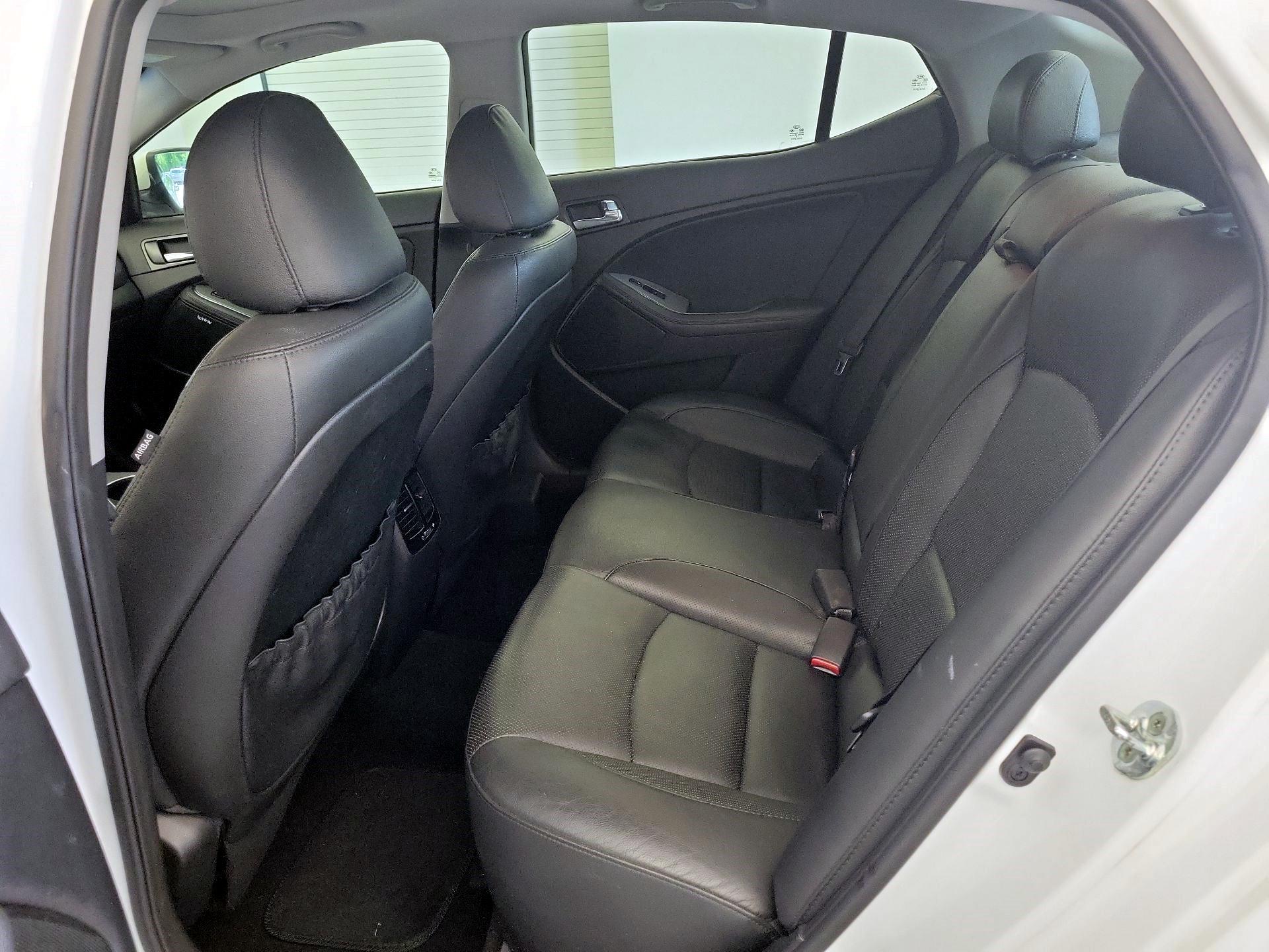 Thumbnail: 2015 Kia Optima - 18