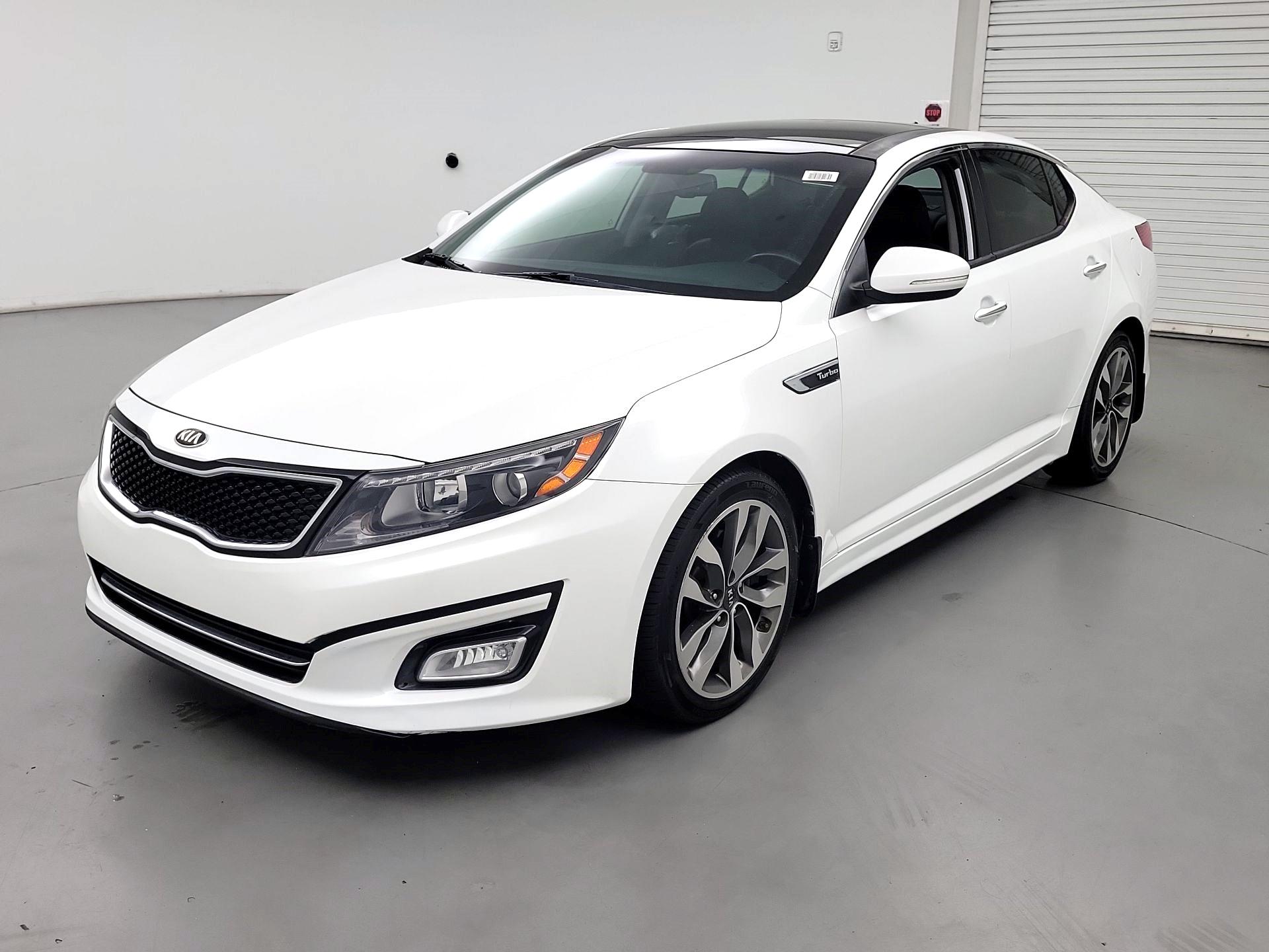 Thumbnail: 2015 Kia Optima - 3