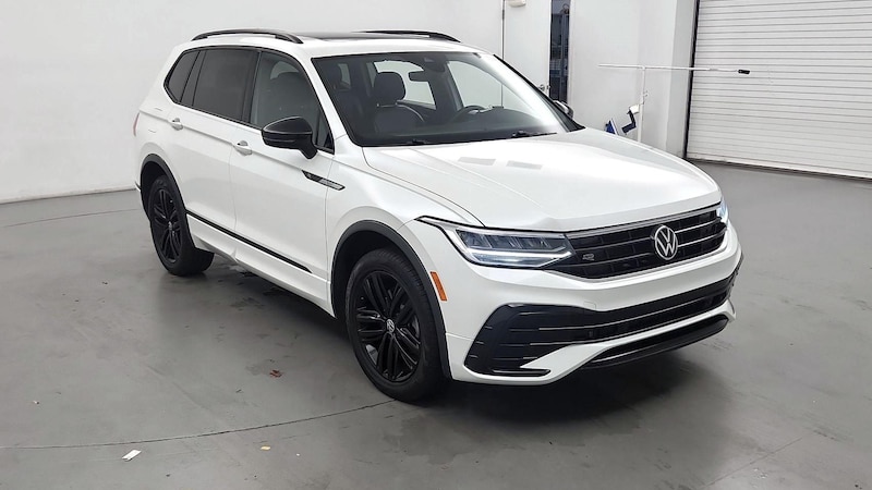2022 Volkswagen Tiguan SE R-Line Black Hero Image